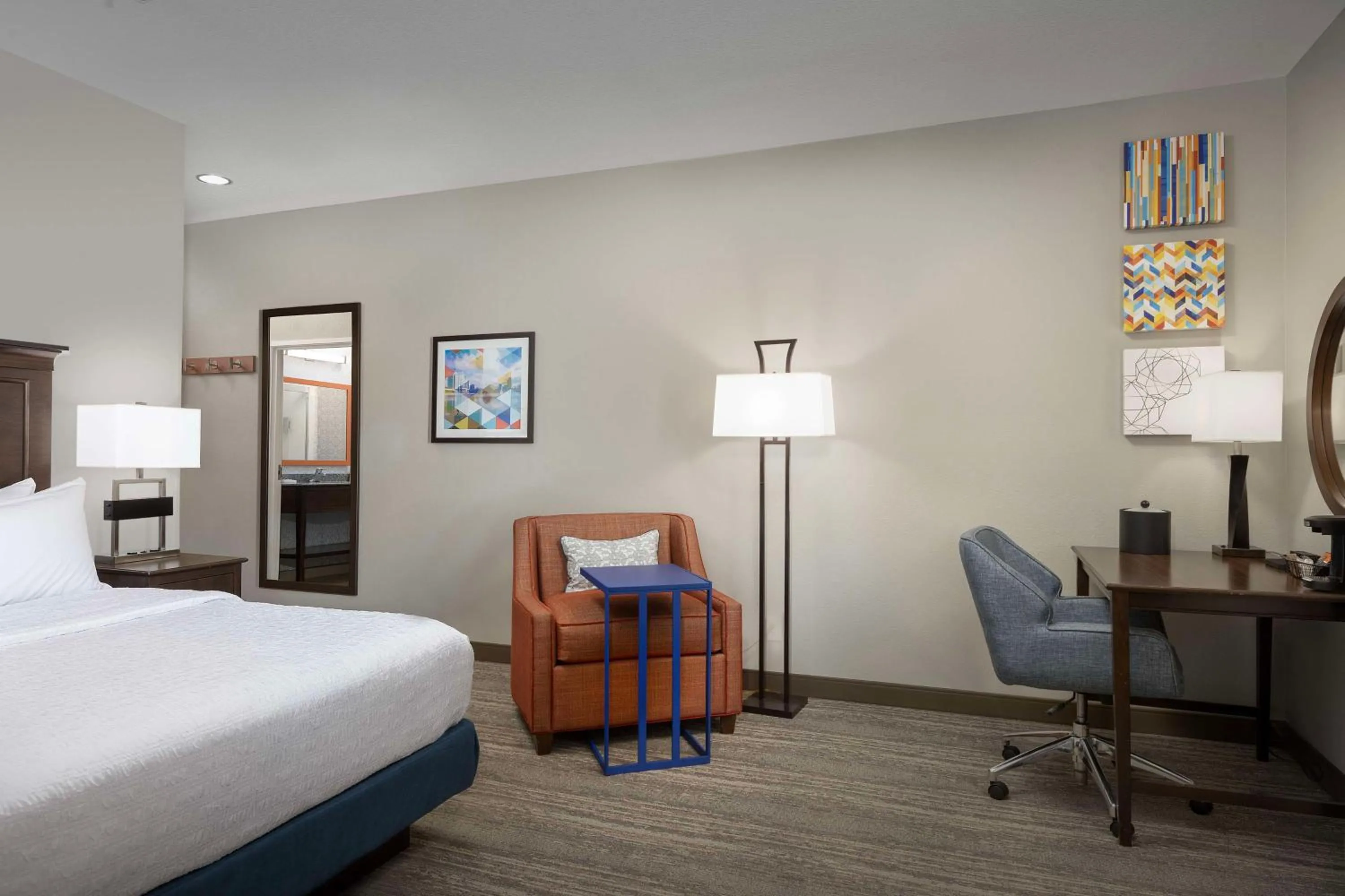 Photo of the whole room, Bed in Hampton Inn & Suites Huntsville Research Park Area