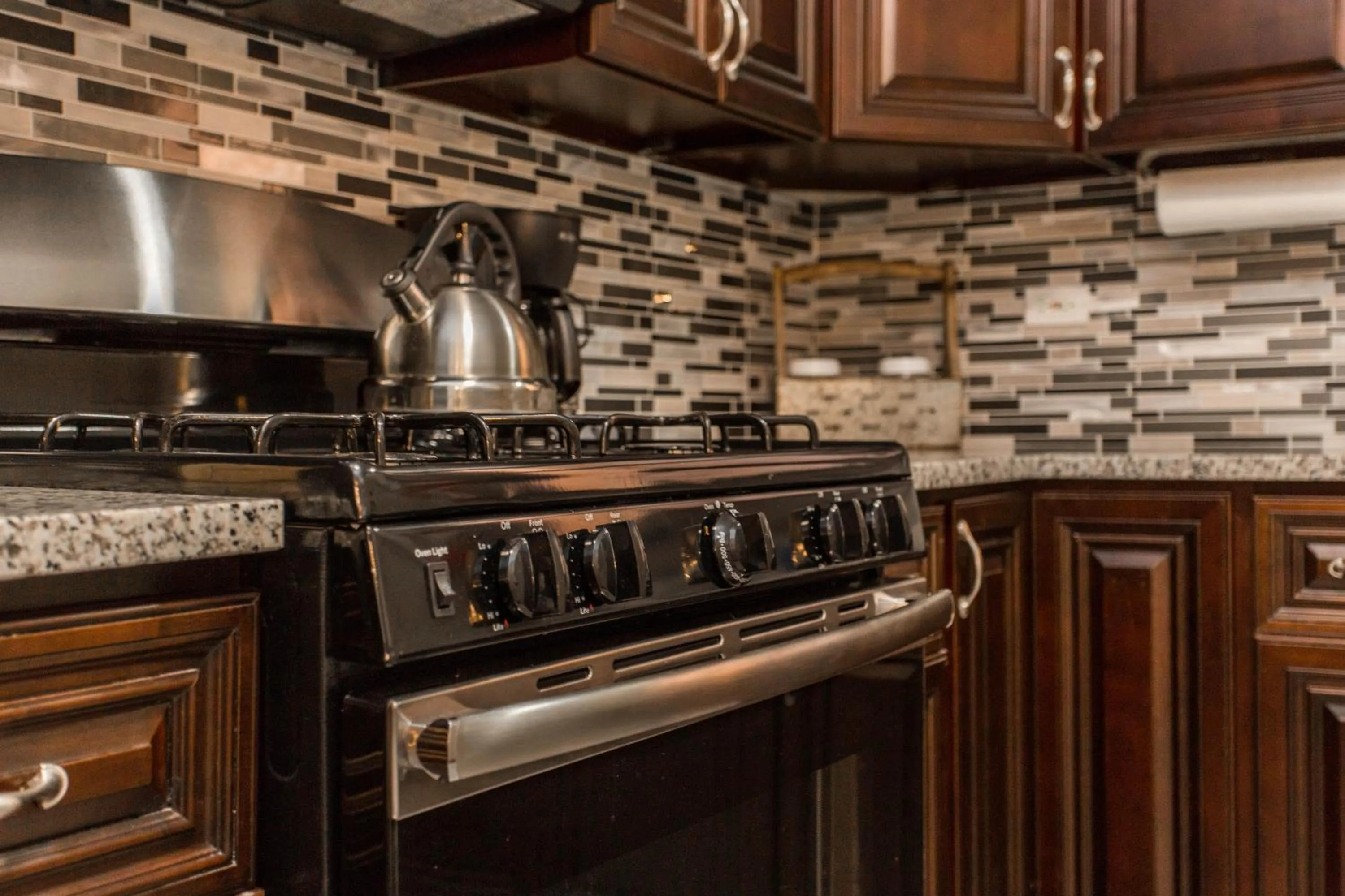 Communal kitchen in Villa Dubois Guest House