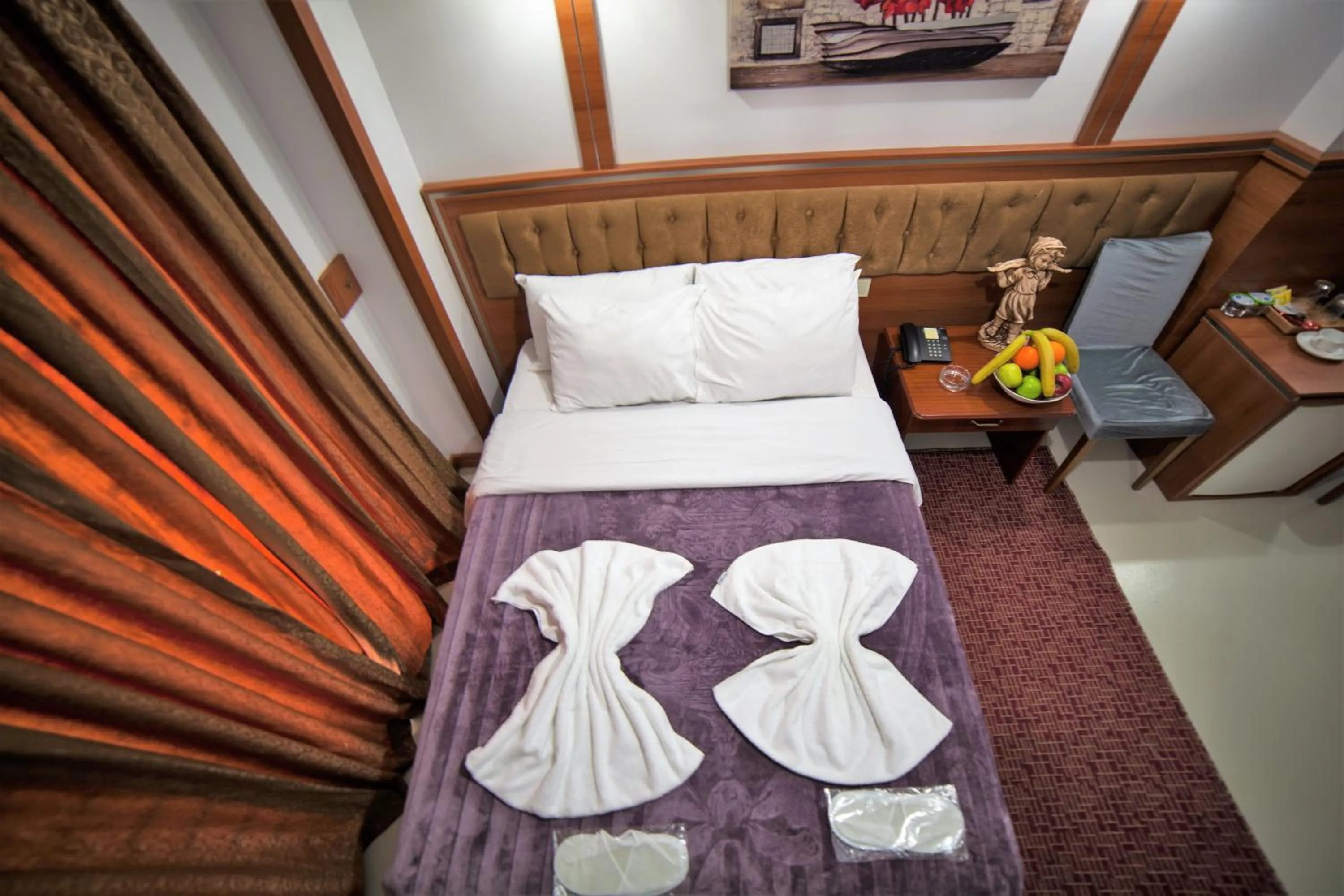 Bed in istanbul duhok hotel