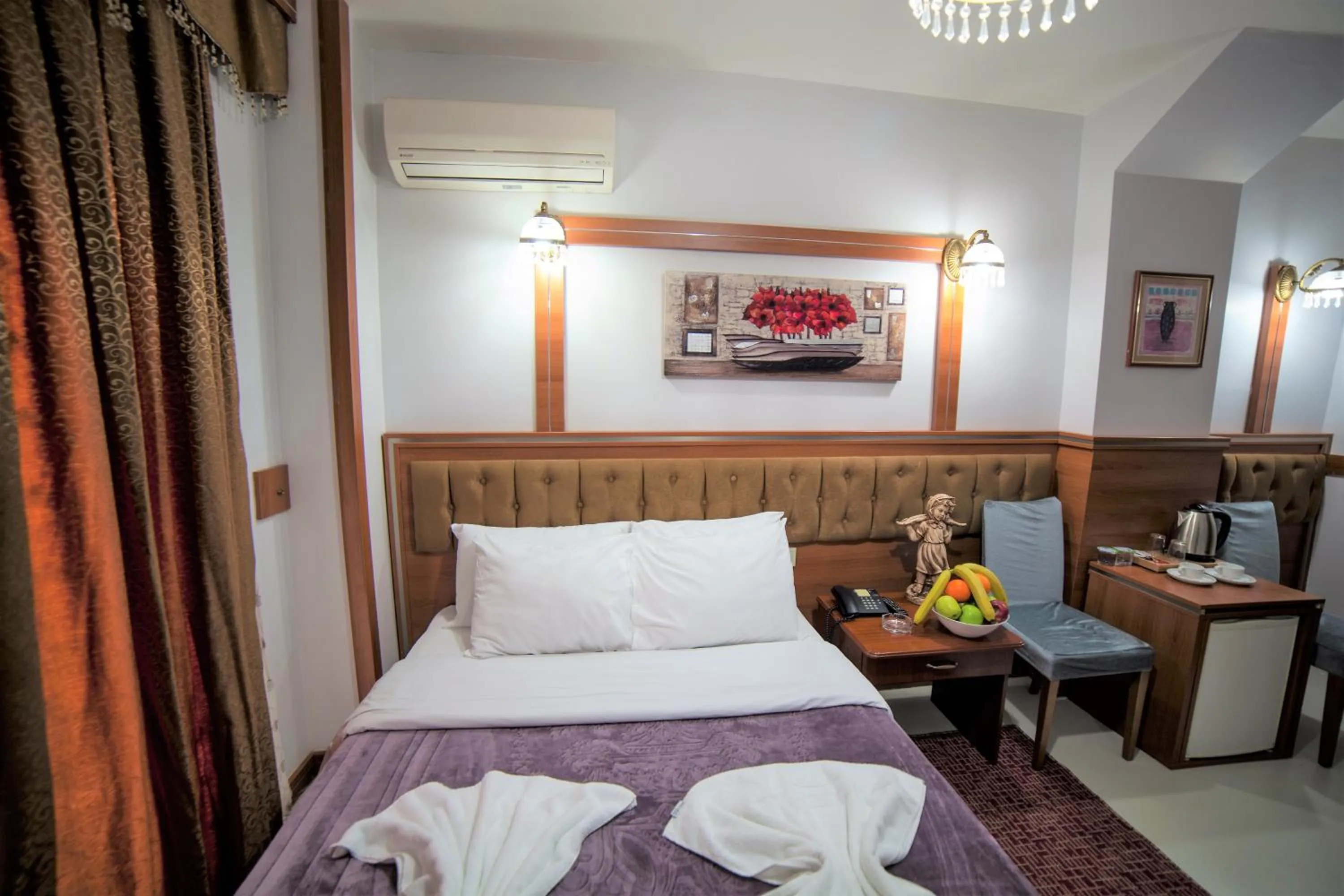 Bed in istanbul duhok hotel