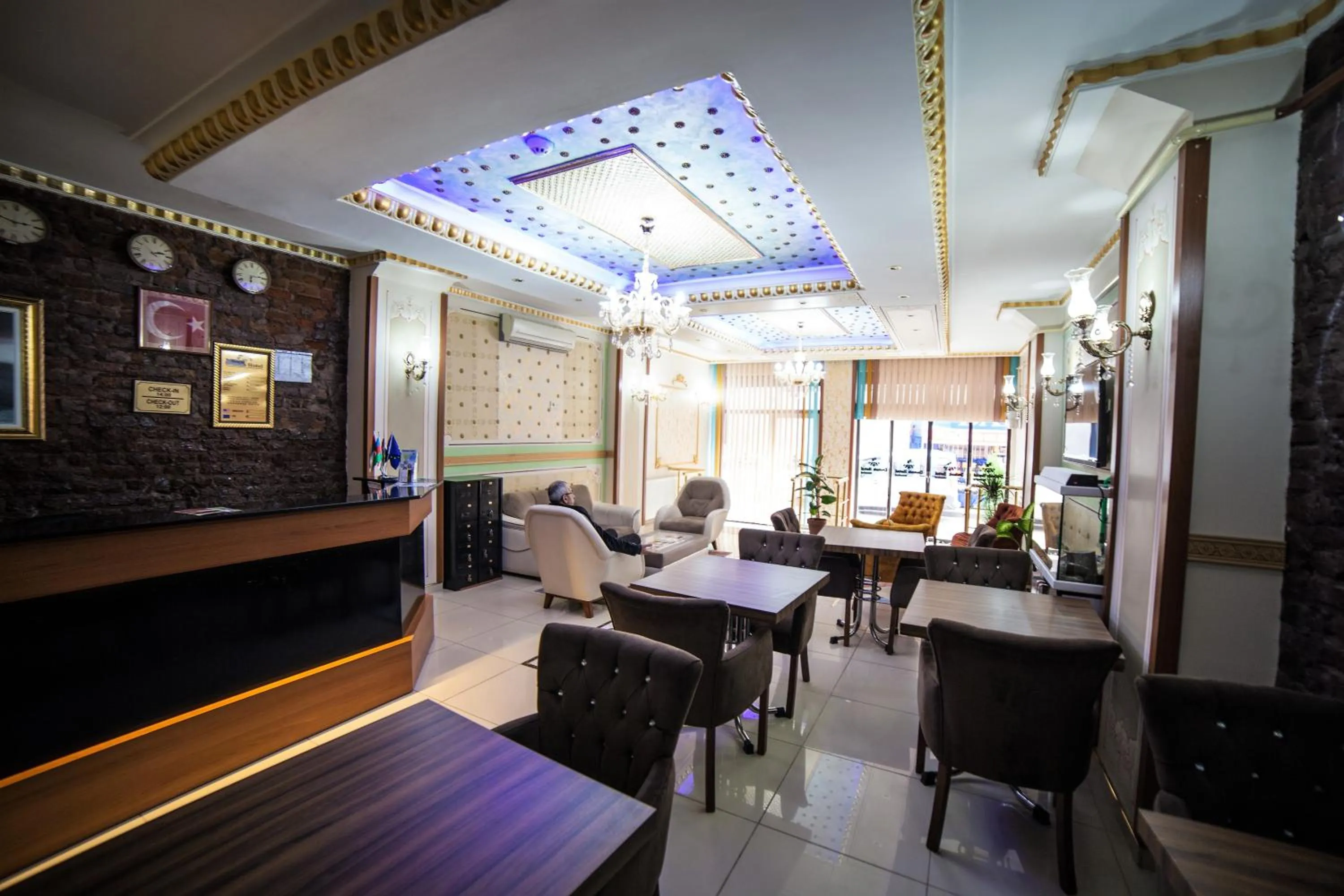 Restaurant/places to eat in istanbul duhok hotel