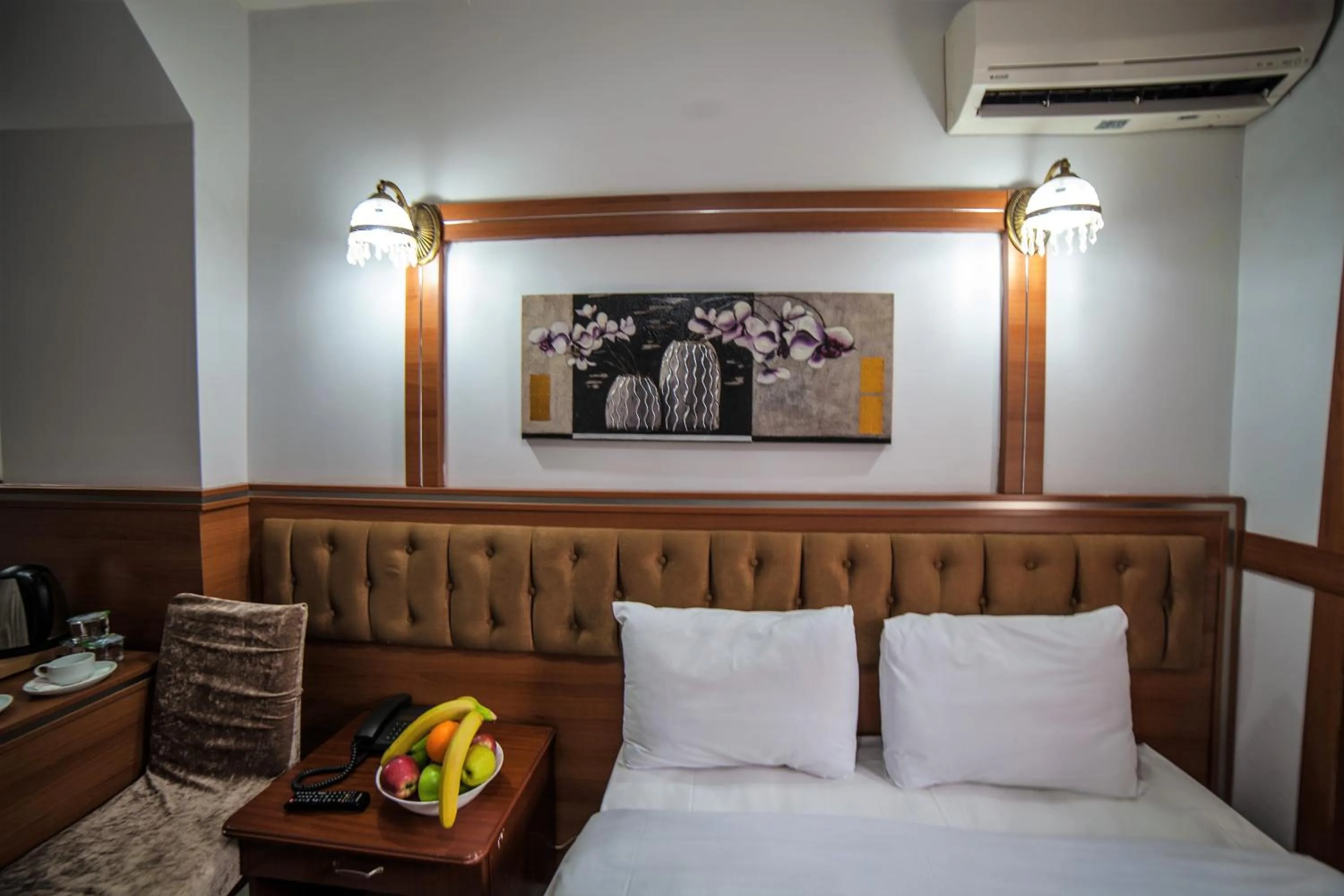 Bed in istanbul duhok hotel