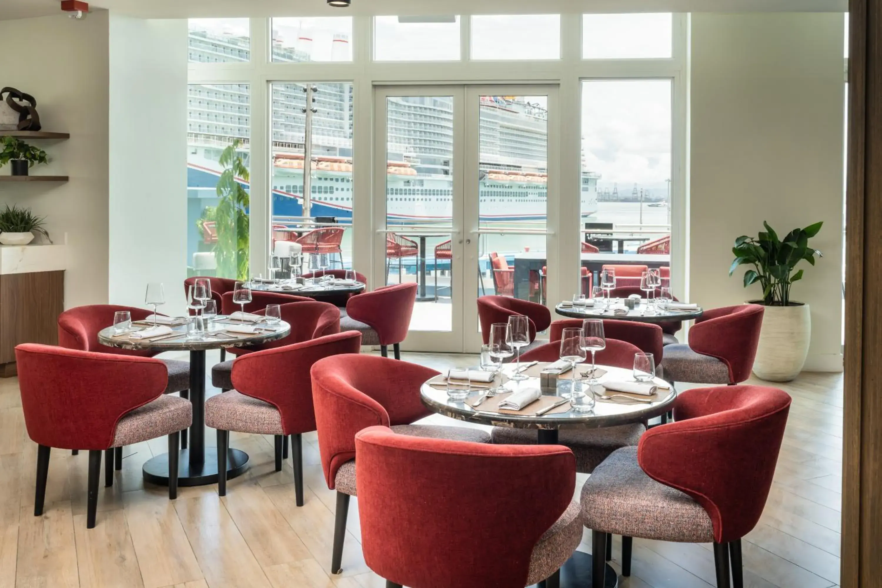 Restaurant/places to eat in Hotel Rumbao, a Tribute Portfolio Hotel Restaurant/places to eat in Hotel Rumbao, a Tribute Portfolio Hotel