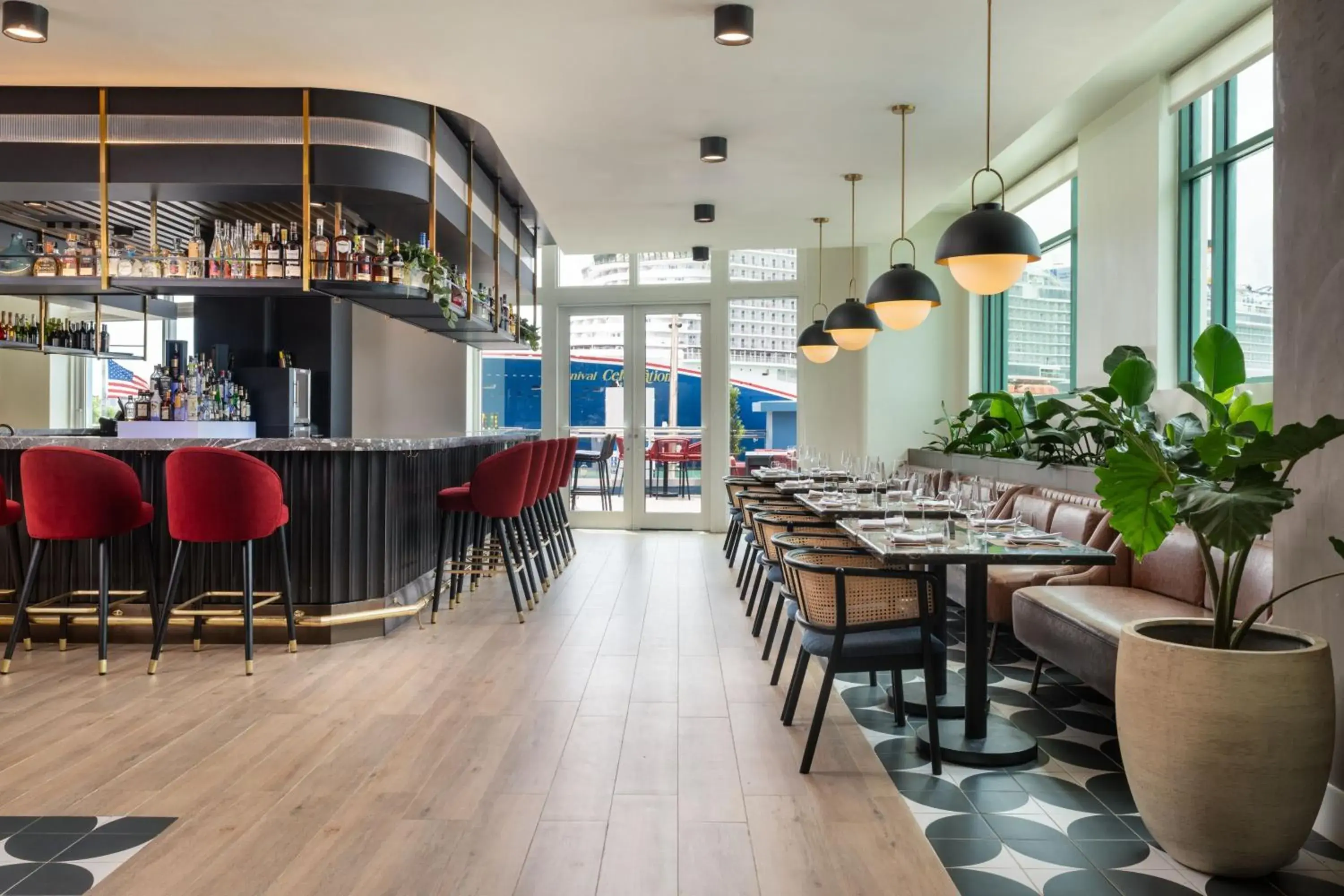 Lounge or bar in Hotel Rumbao, a Tribute Portfolio Hotel Lounge or bar in Hotel Rumbao, a Tribute Portfolio Hotel