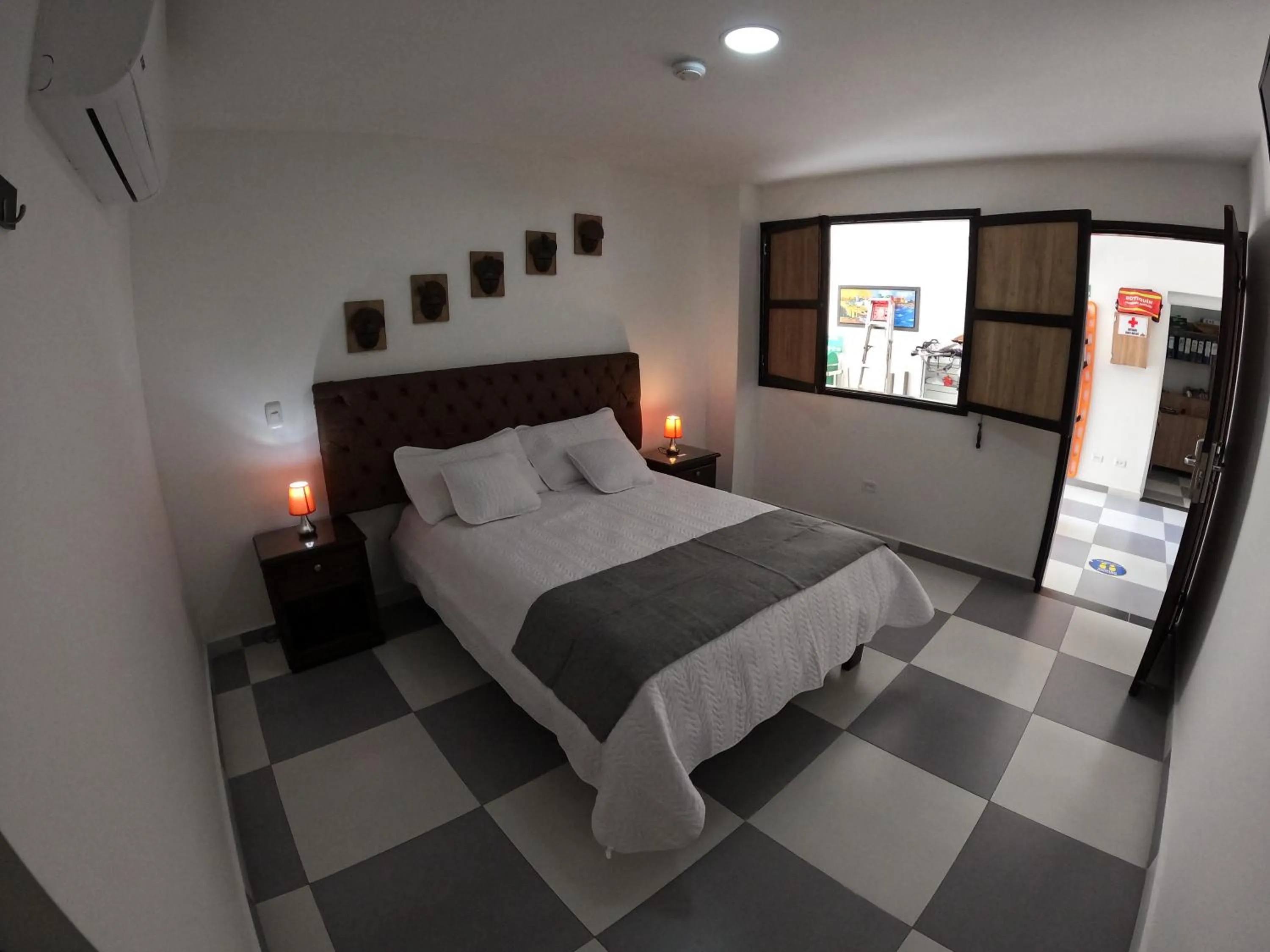 Bed in Hotel El Olimpo