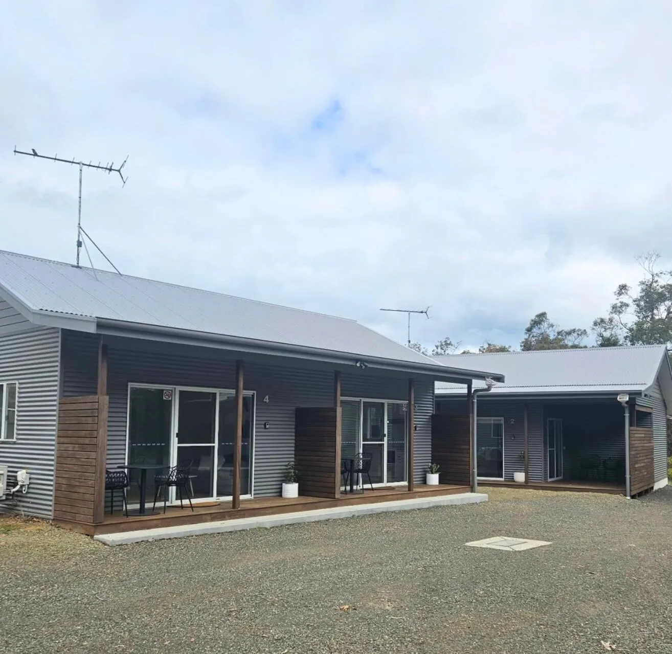 Parndana Hotel Cabins
