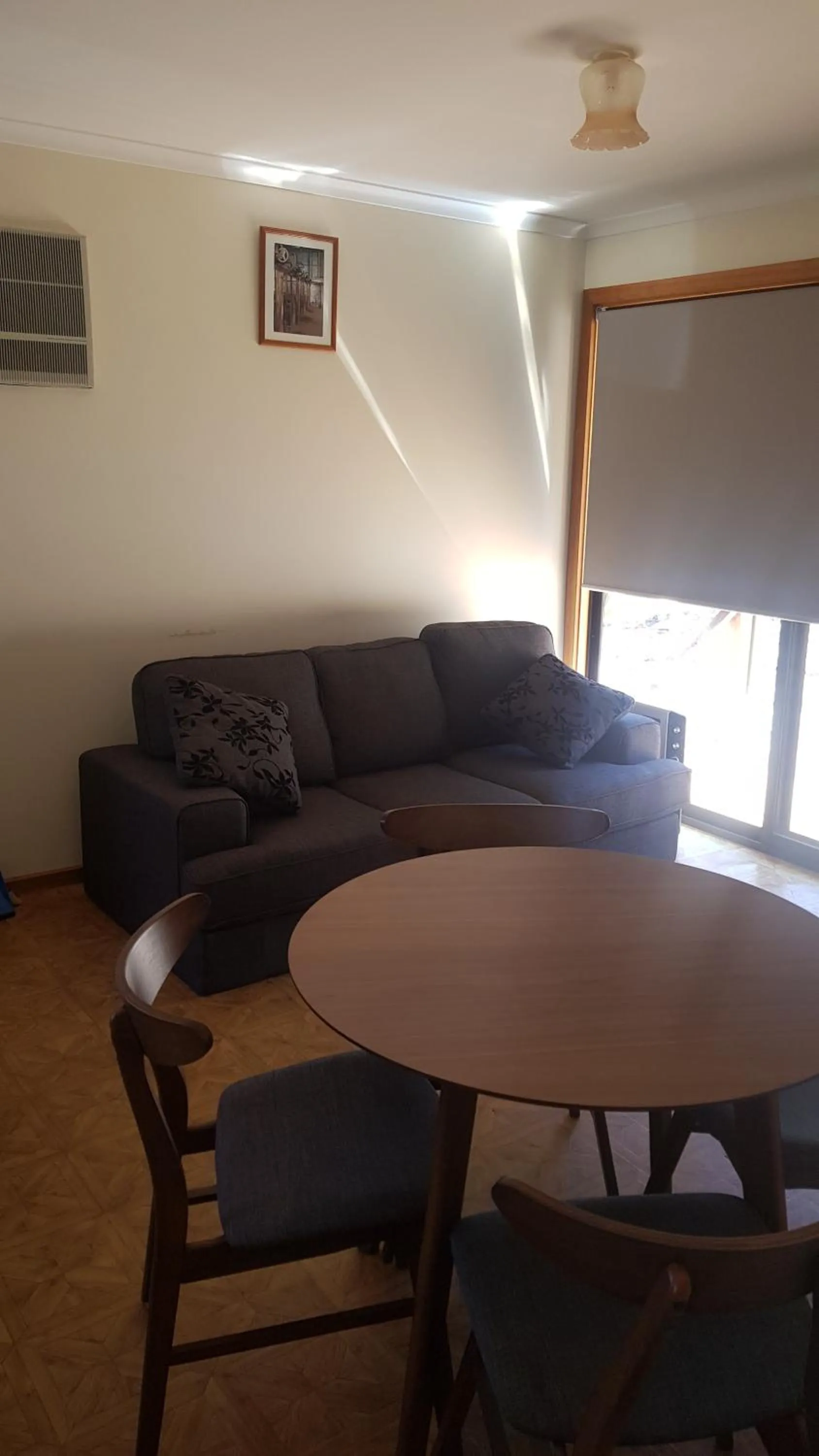 Living room in Parndana Hotel Cabins