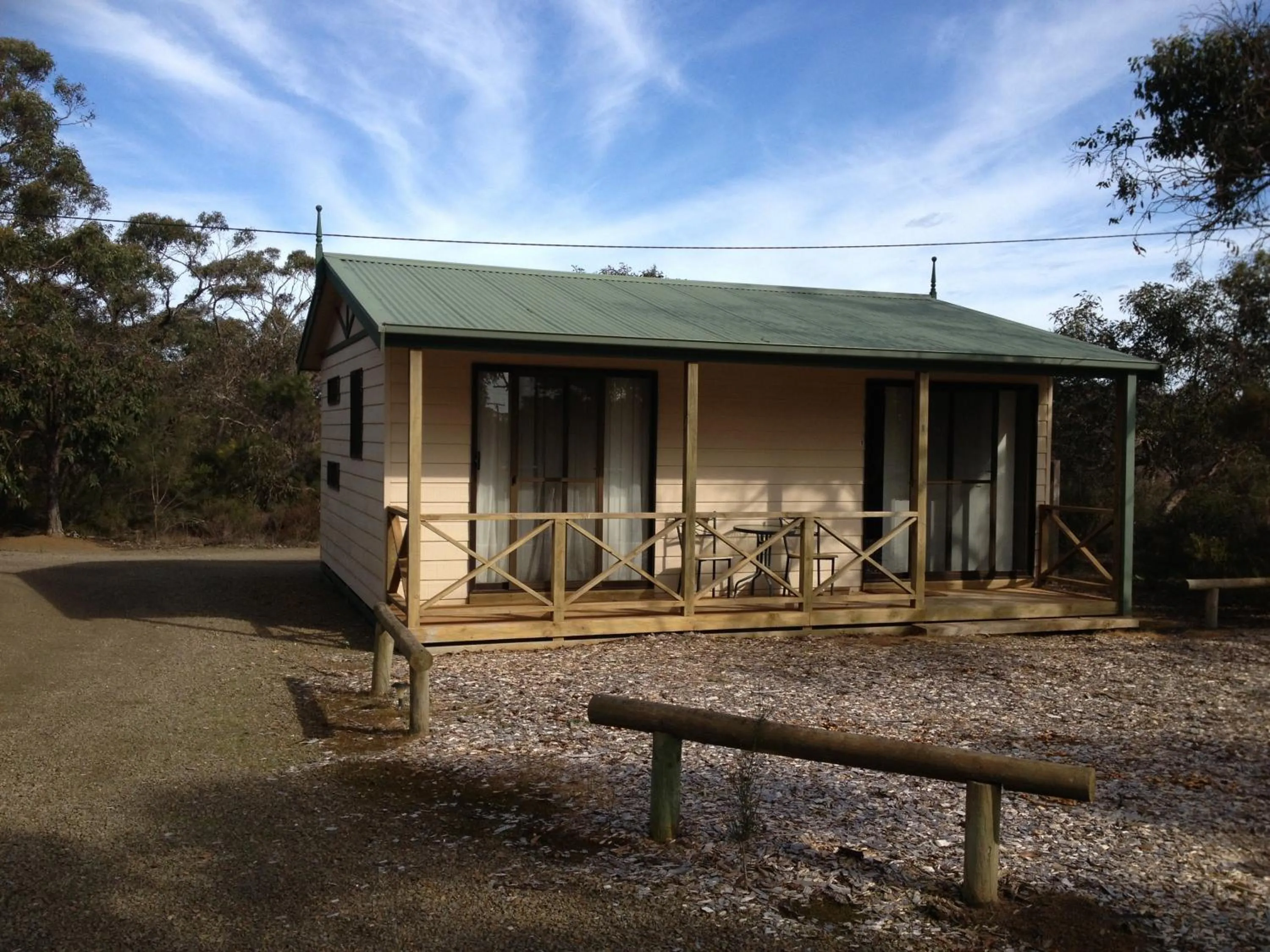 Parndana Hotel Cabins