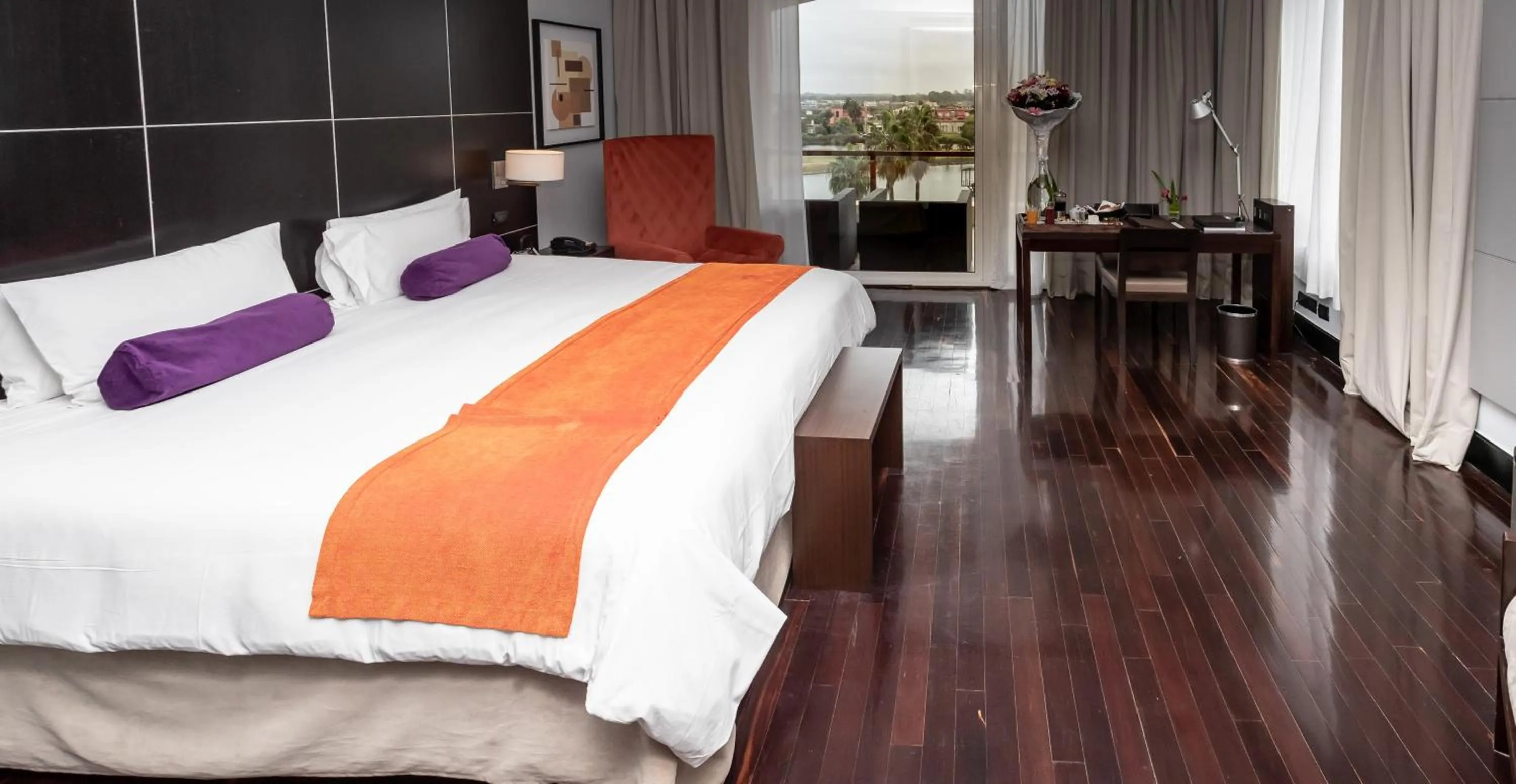 Bed in Sofitel La Reserva Cardales