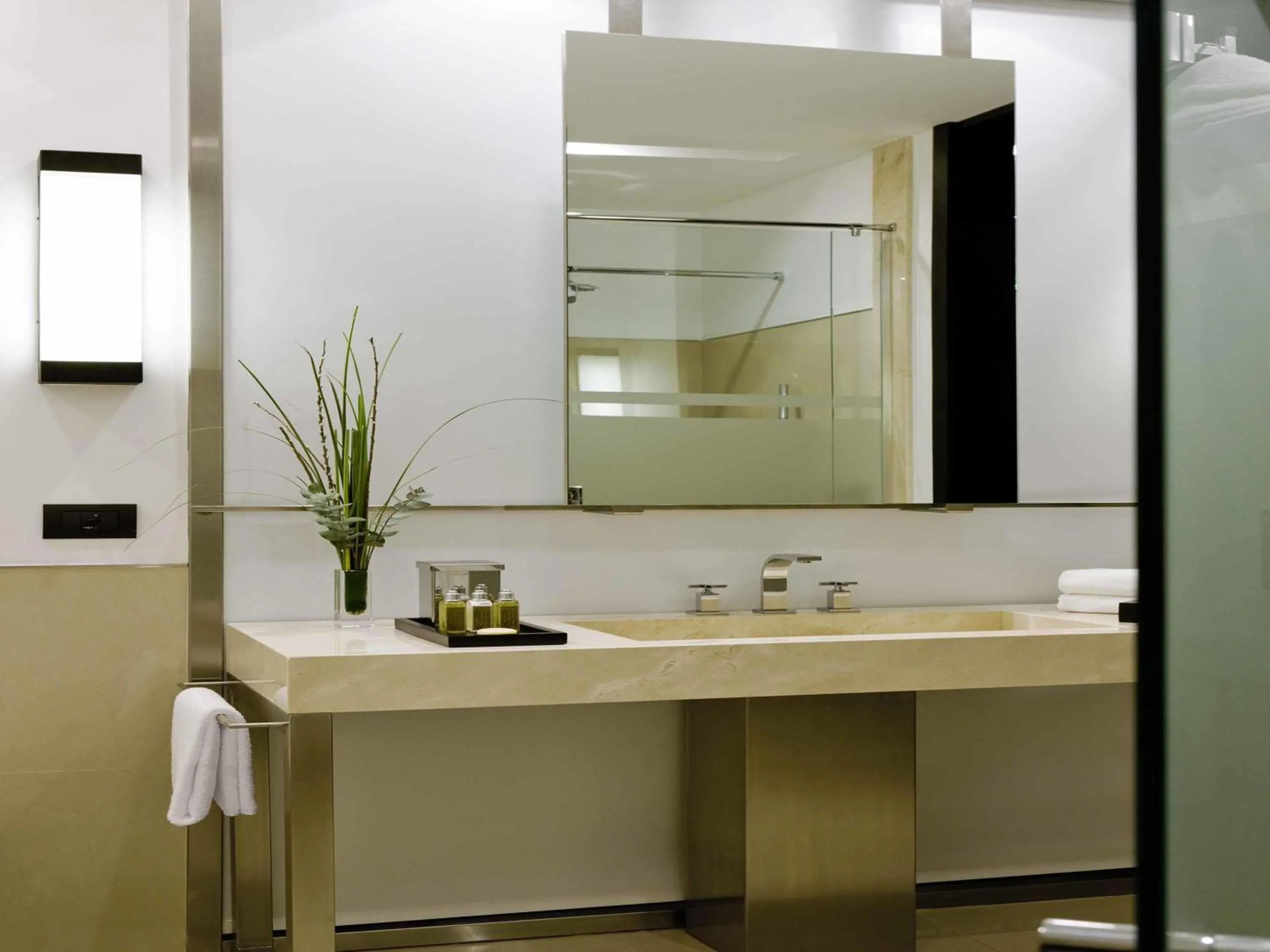 Bedroom in Sofitel La Reserva Cardales