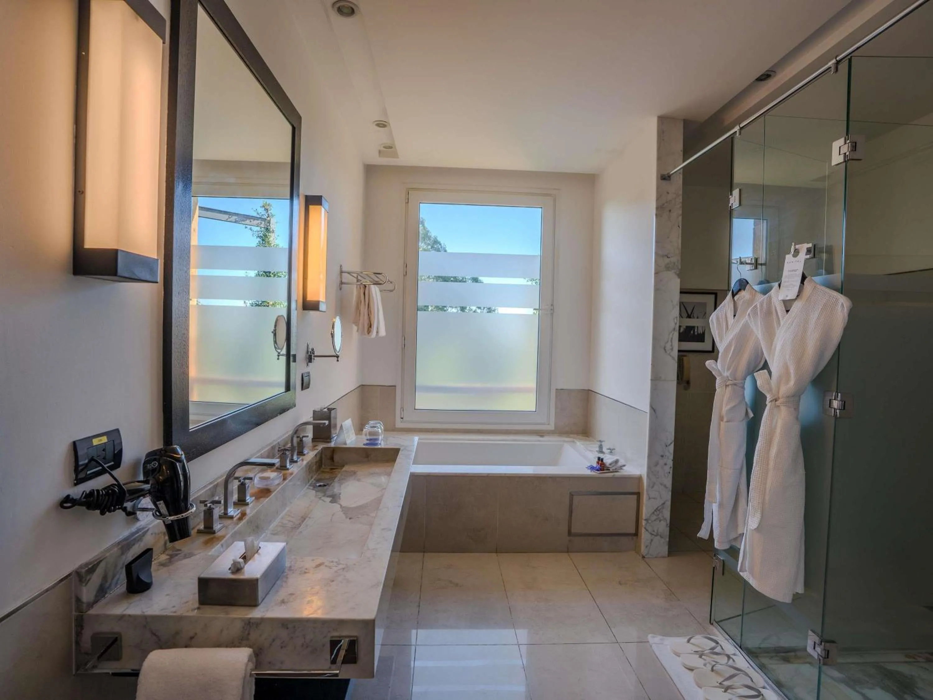 Bedroom in Sofitel La Reserva Cardales