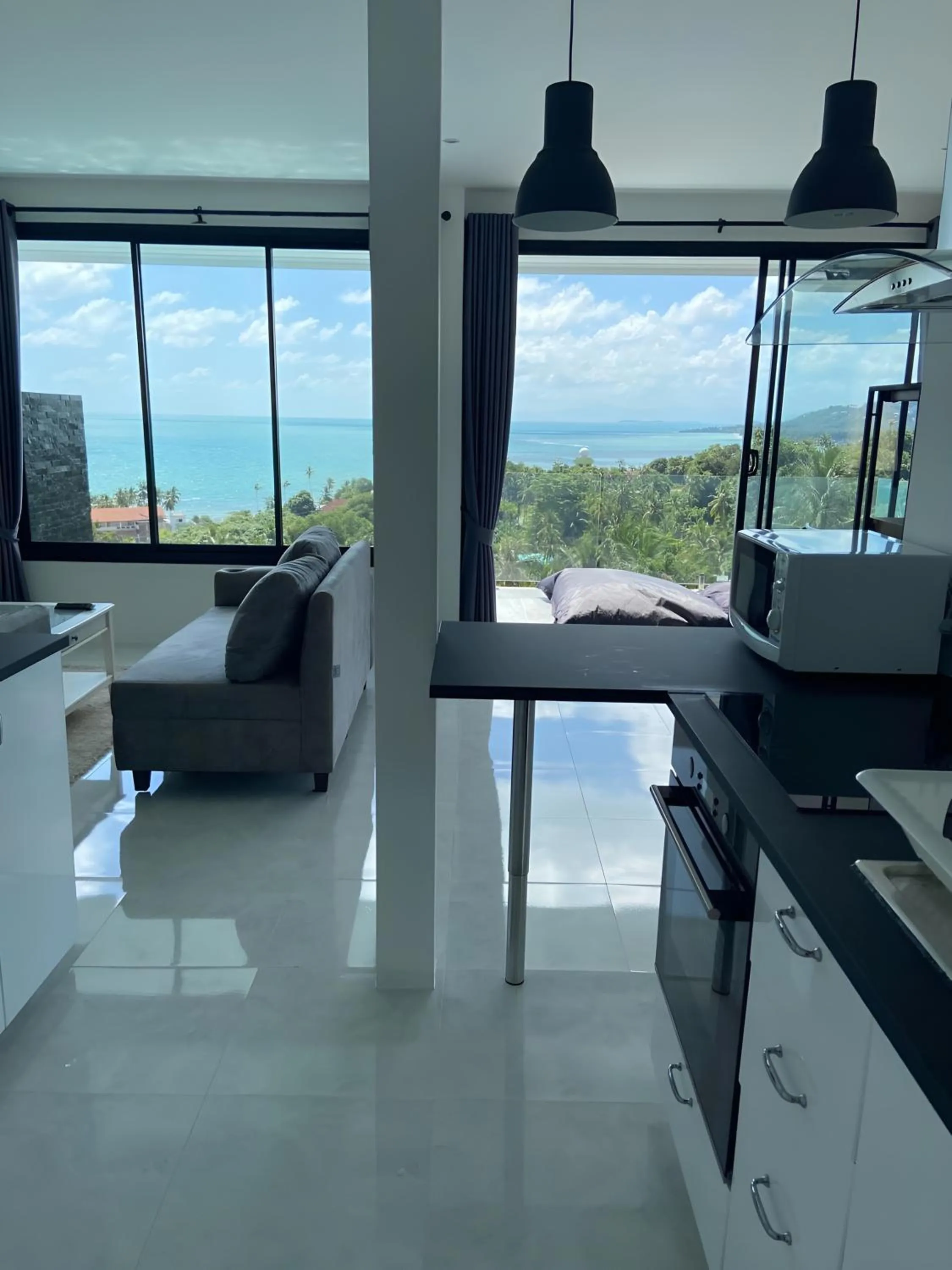 Tropical Sea View Residence