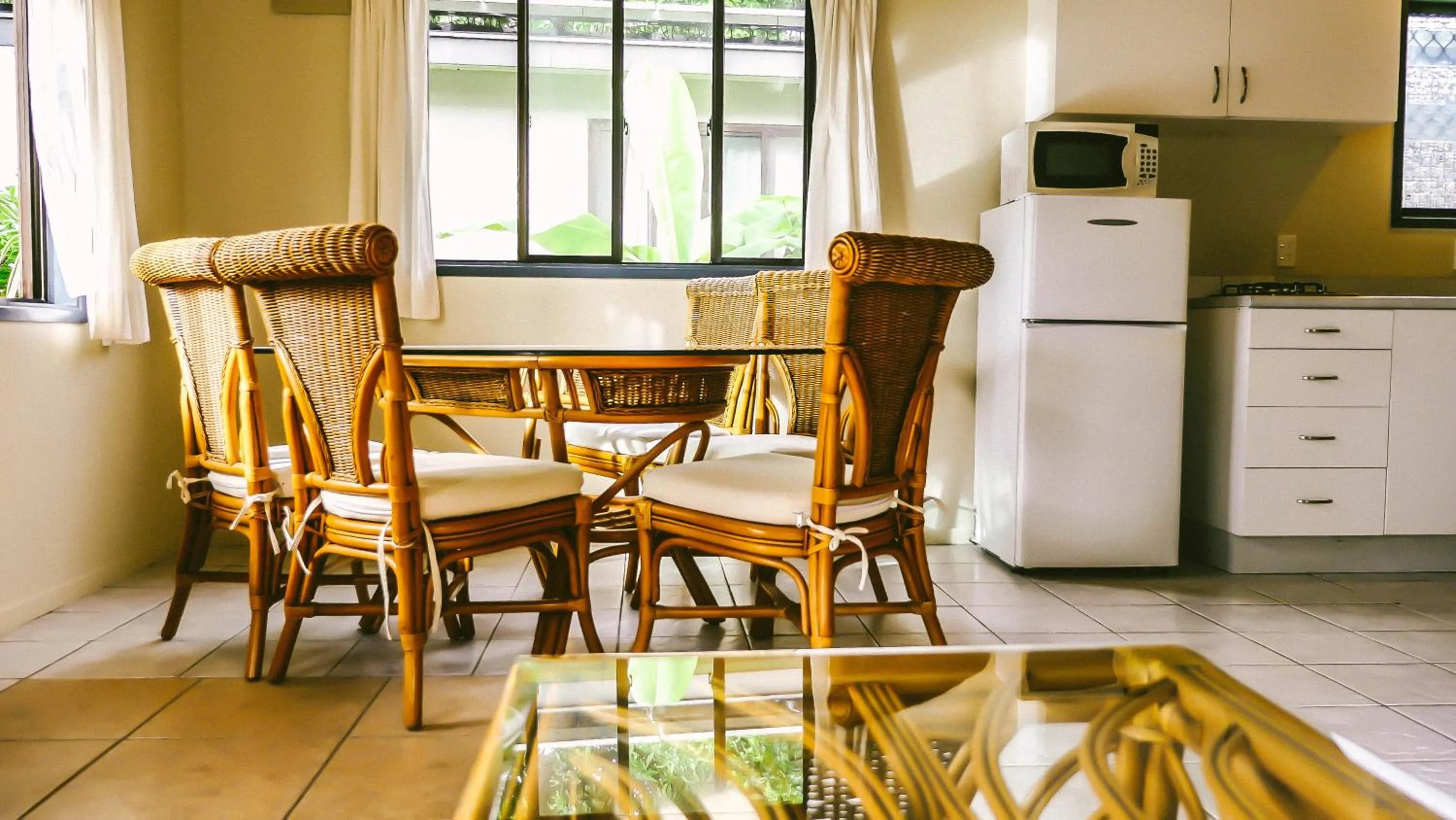 Coffee/tea facilities in Muri Beach Resort