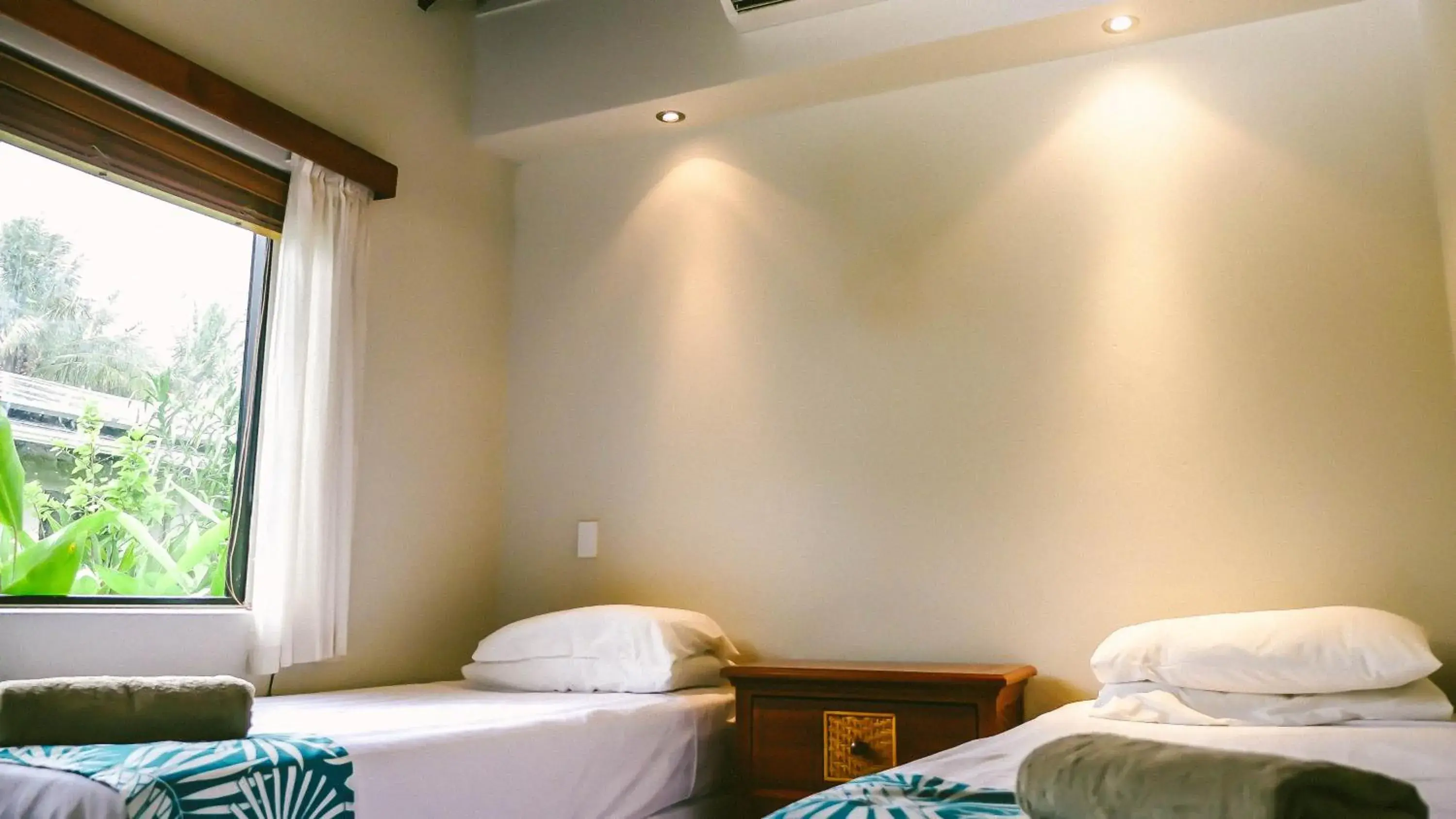 Garden, Bed in Muri Beach Resort Garden, Bed in Muri Beach Resort