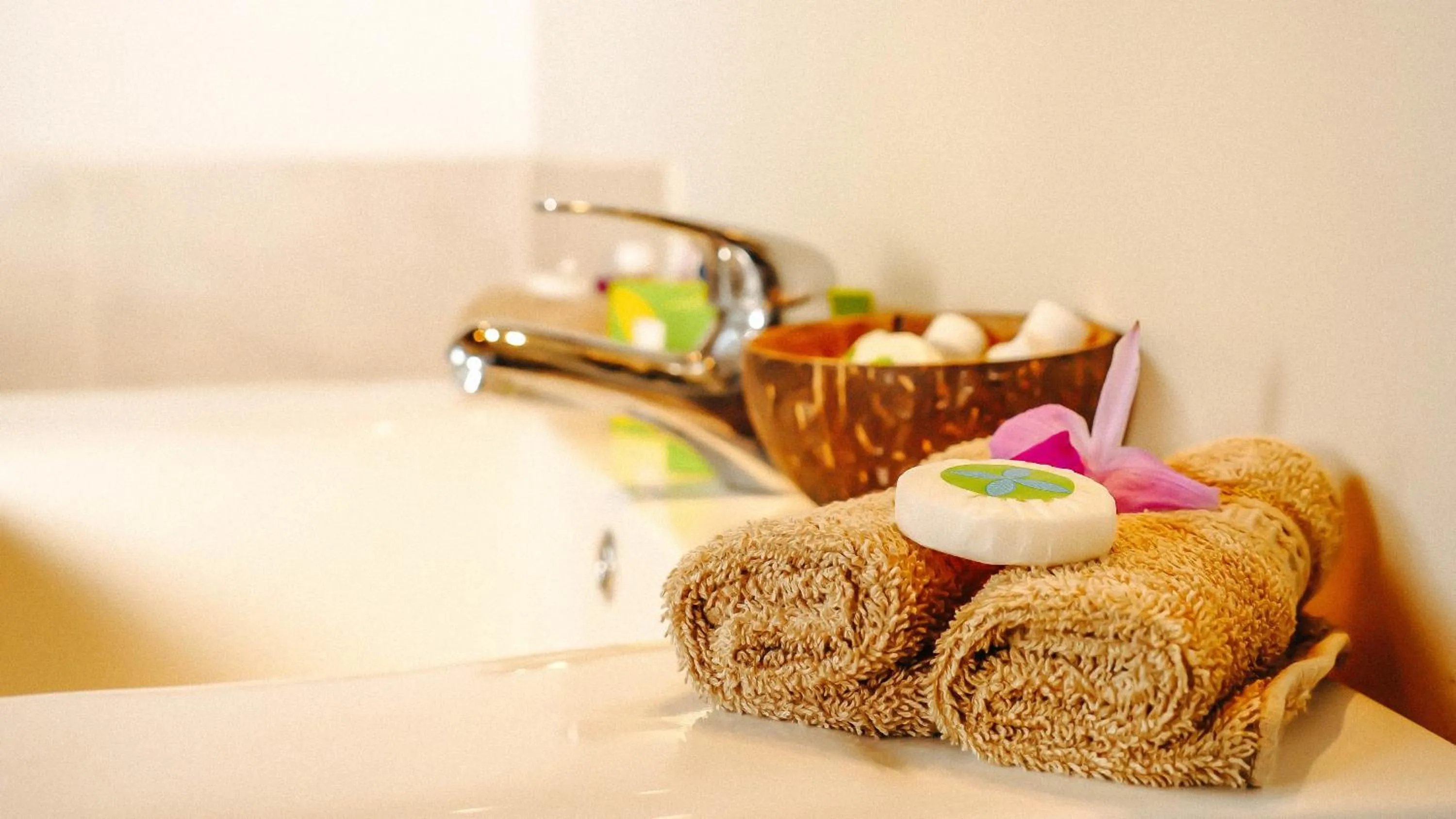 Shower in Muri Beach Resort