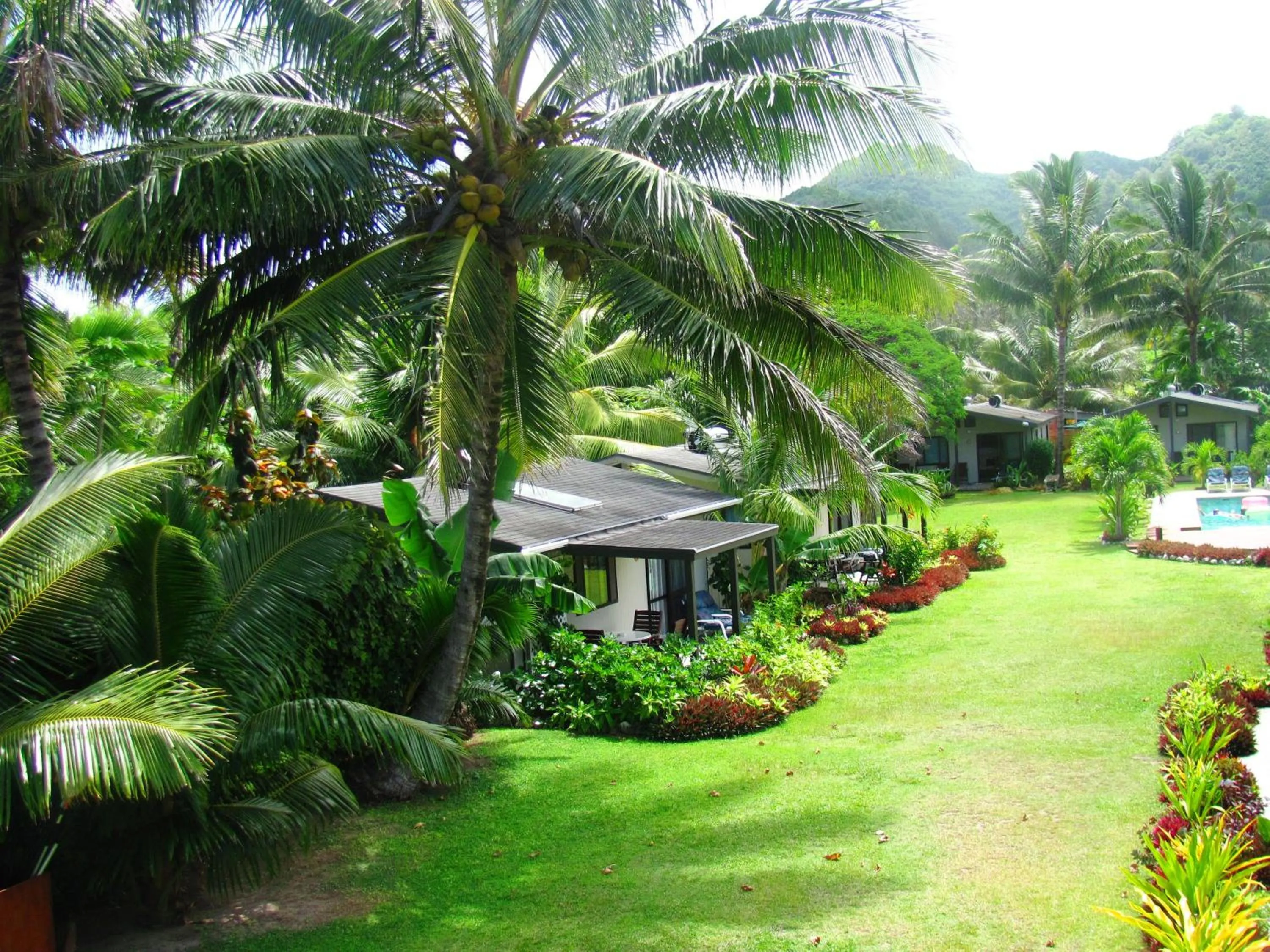 Day in Muri Beach Resort