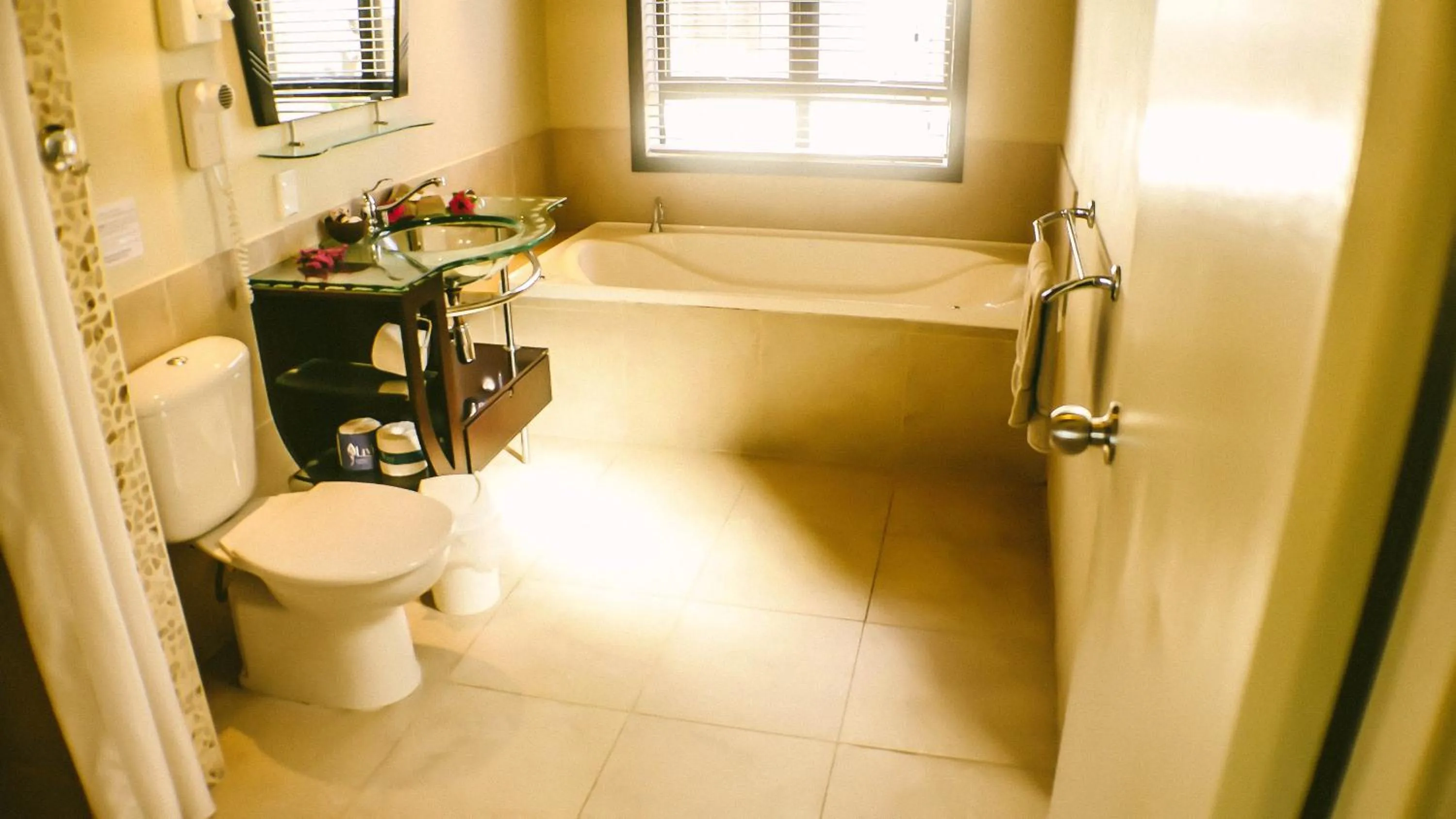 Bathroom in Muri Beach Resort