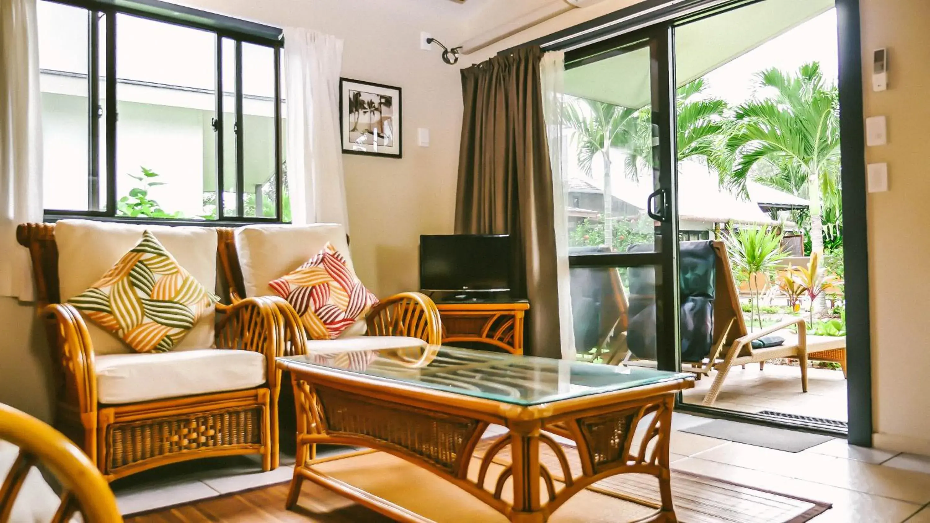 Coffee/tea facilities in Muri Beach Resort Coffee/tea facilities in Muri Beach Resort