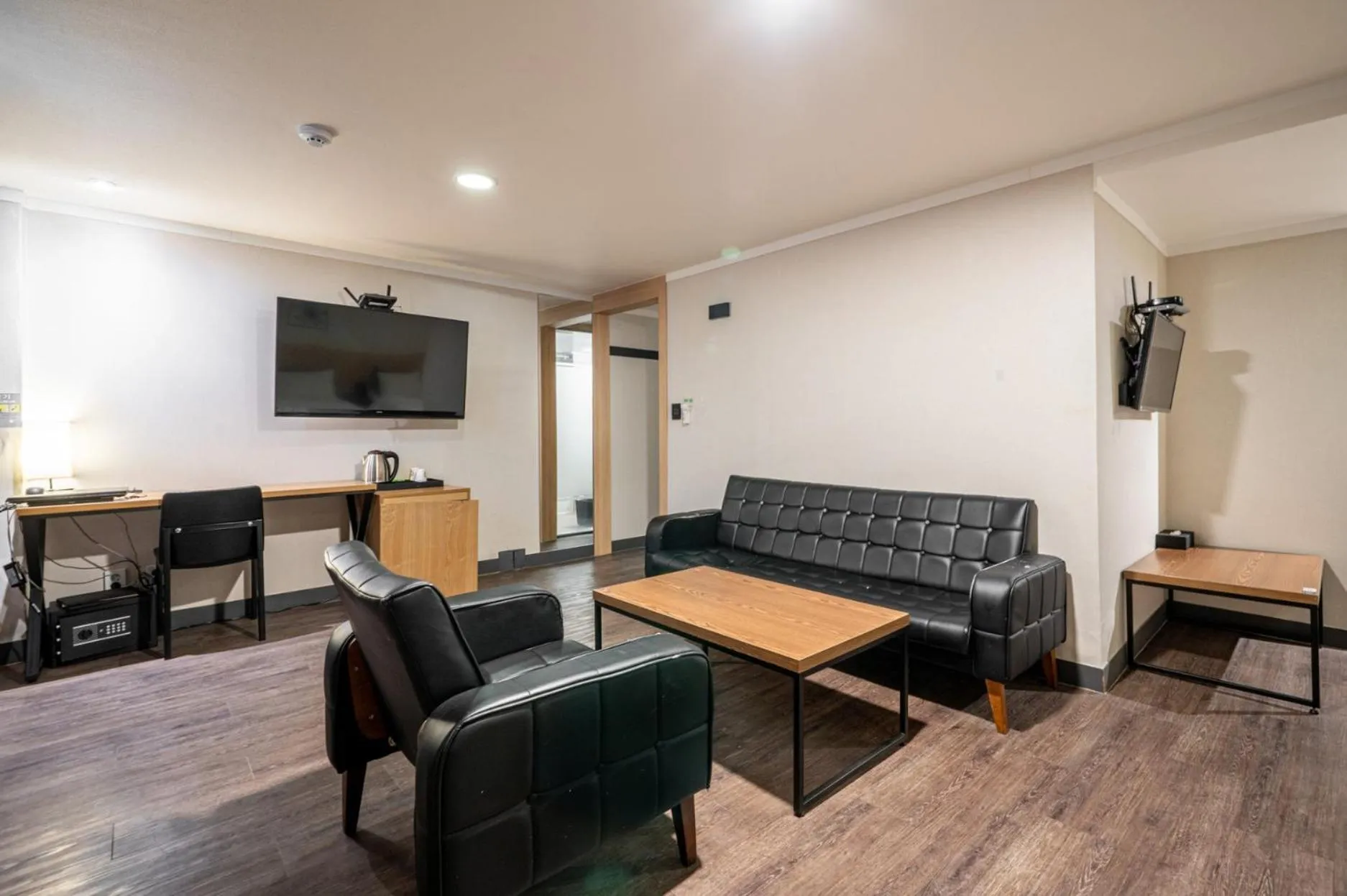 Pyeongtaek Stay Tourist Hotel