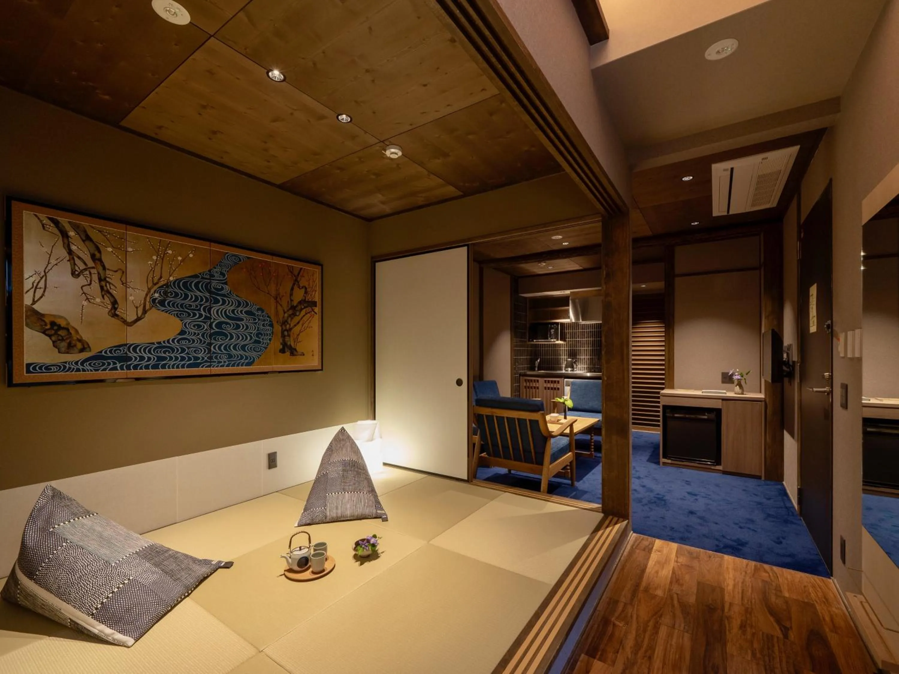 Photo of the whole room in THE MACHIYA KAZAHAYA