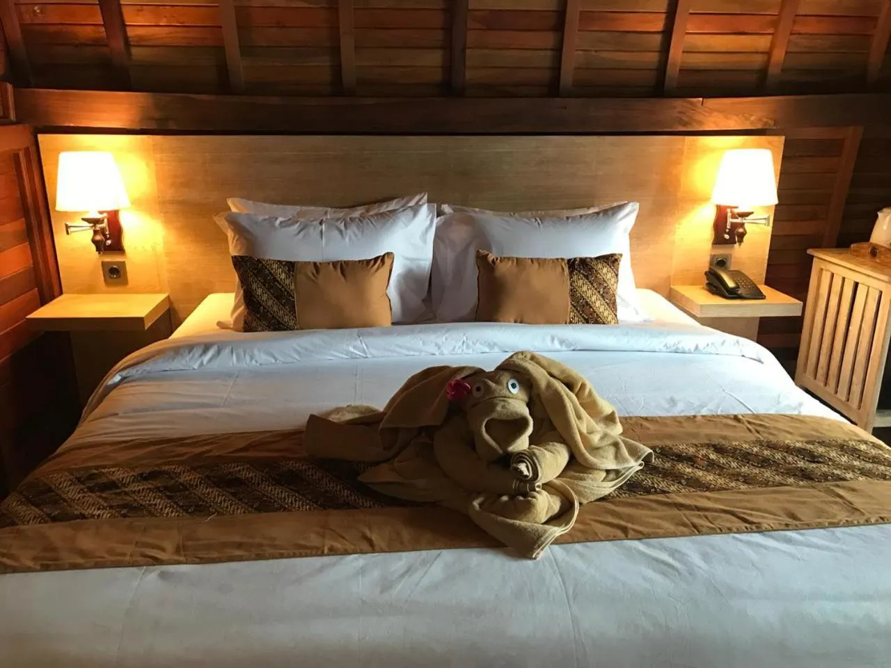 Bed in Poedja Villa Jimbaran