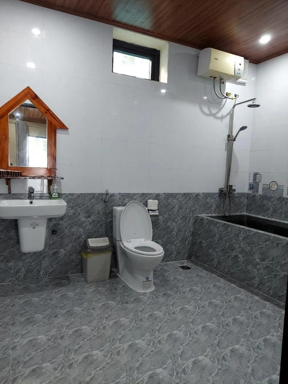 Toilet in Restful River Bungalow