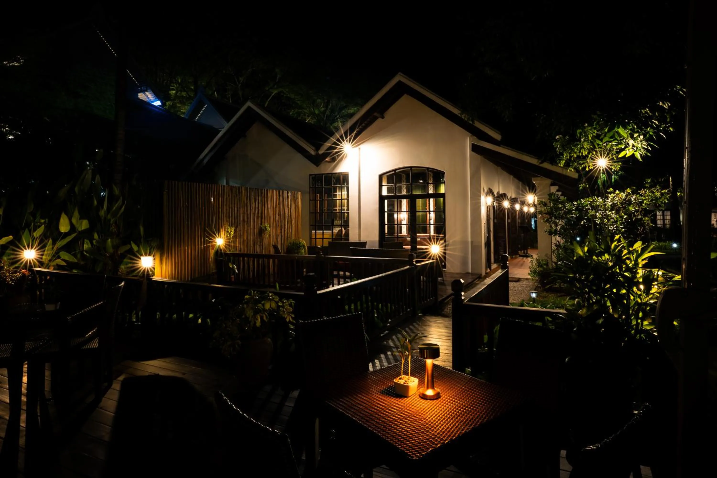 Lounge or bar in Sanctuary Hotel Luang Prabang