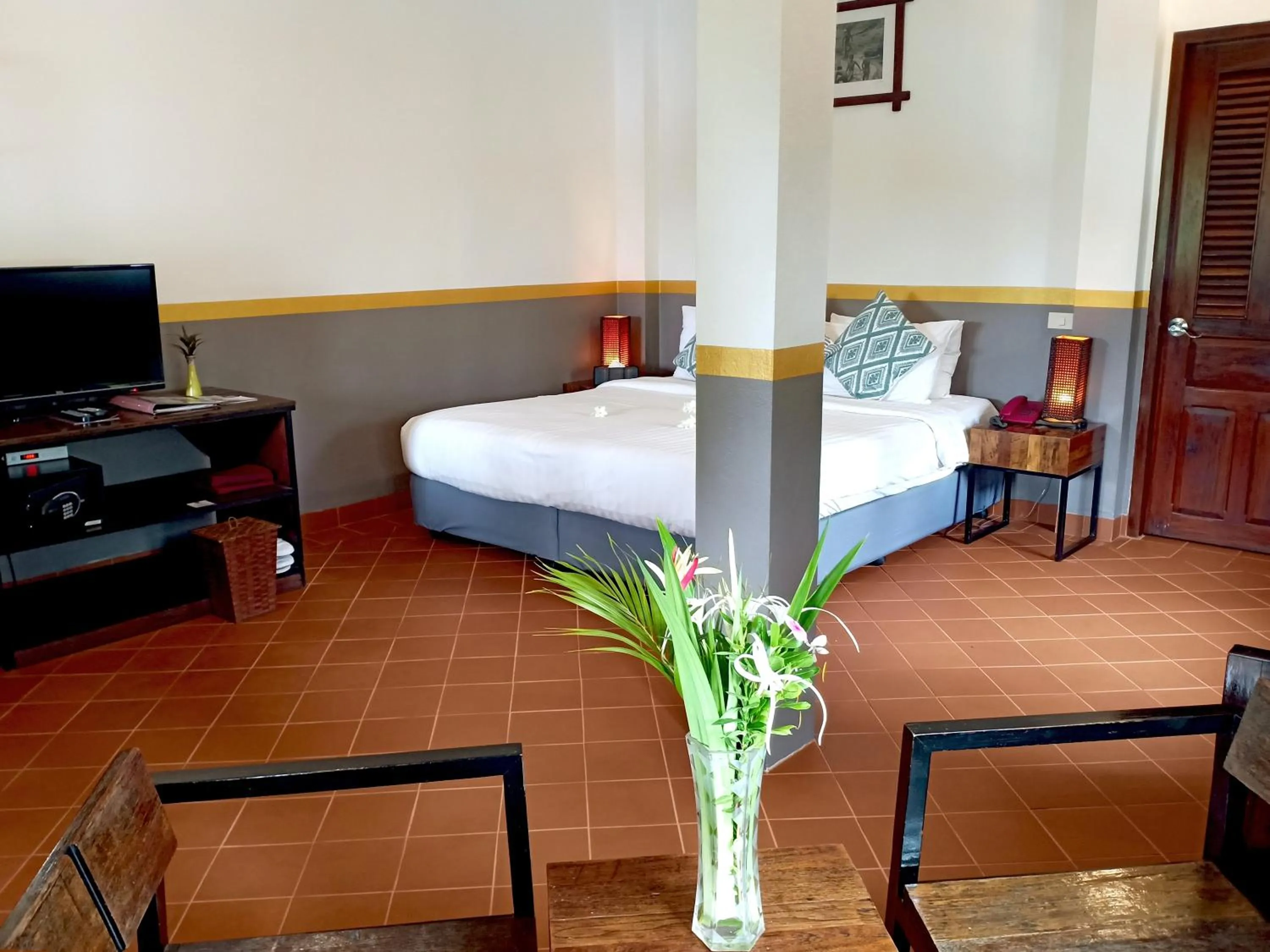 Photo of the whole room, Bed in Sanctuary Hotel Luang Prabang