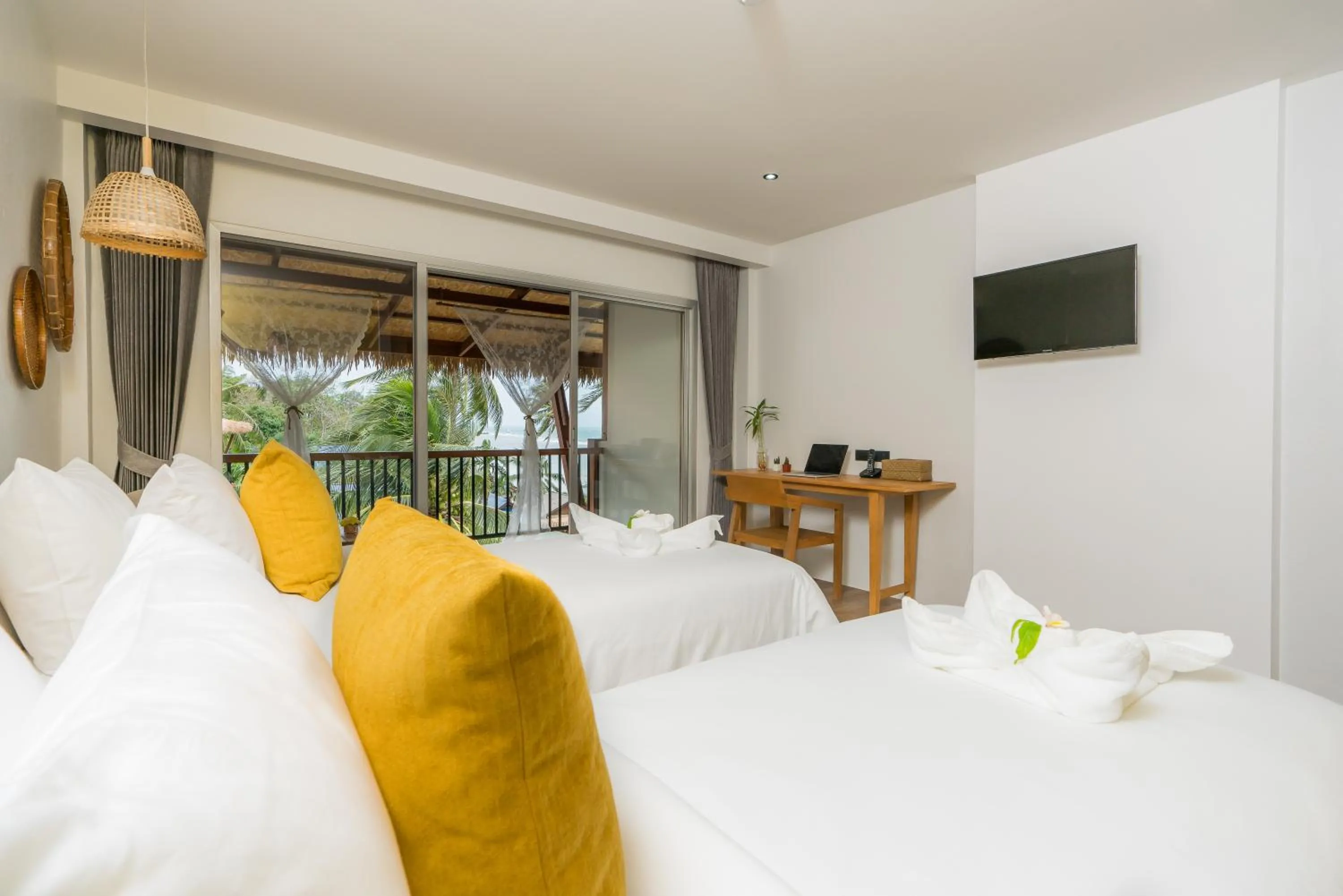 Bed in Princess Paradise Koh Phangan