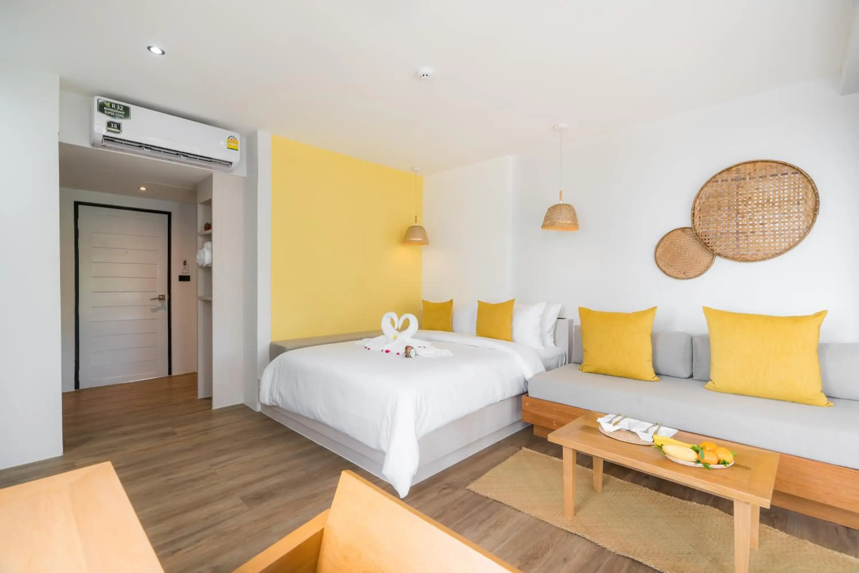 air conditioner, Bed in Princess Paradise Koh Phangan air conditioner, Bed in Princess Paradise Koh Phangan