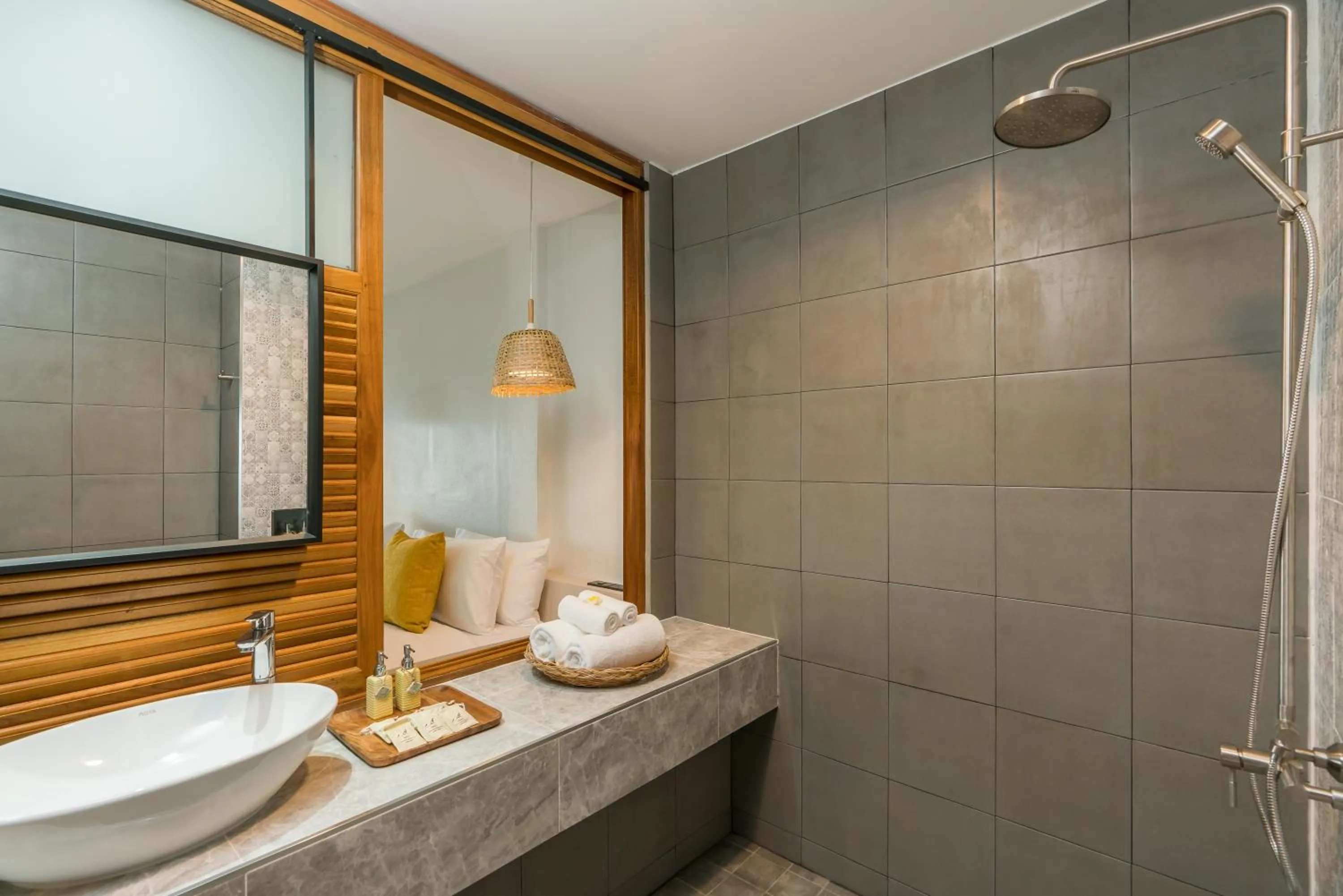 Shower in Princess Paradise Koh Phangan