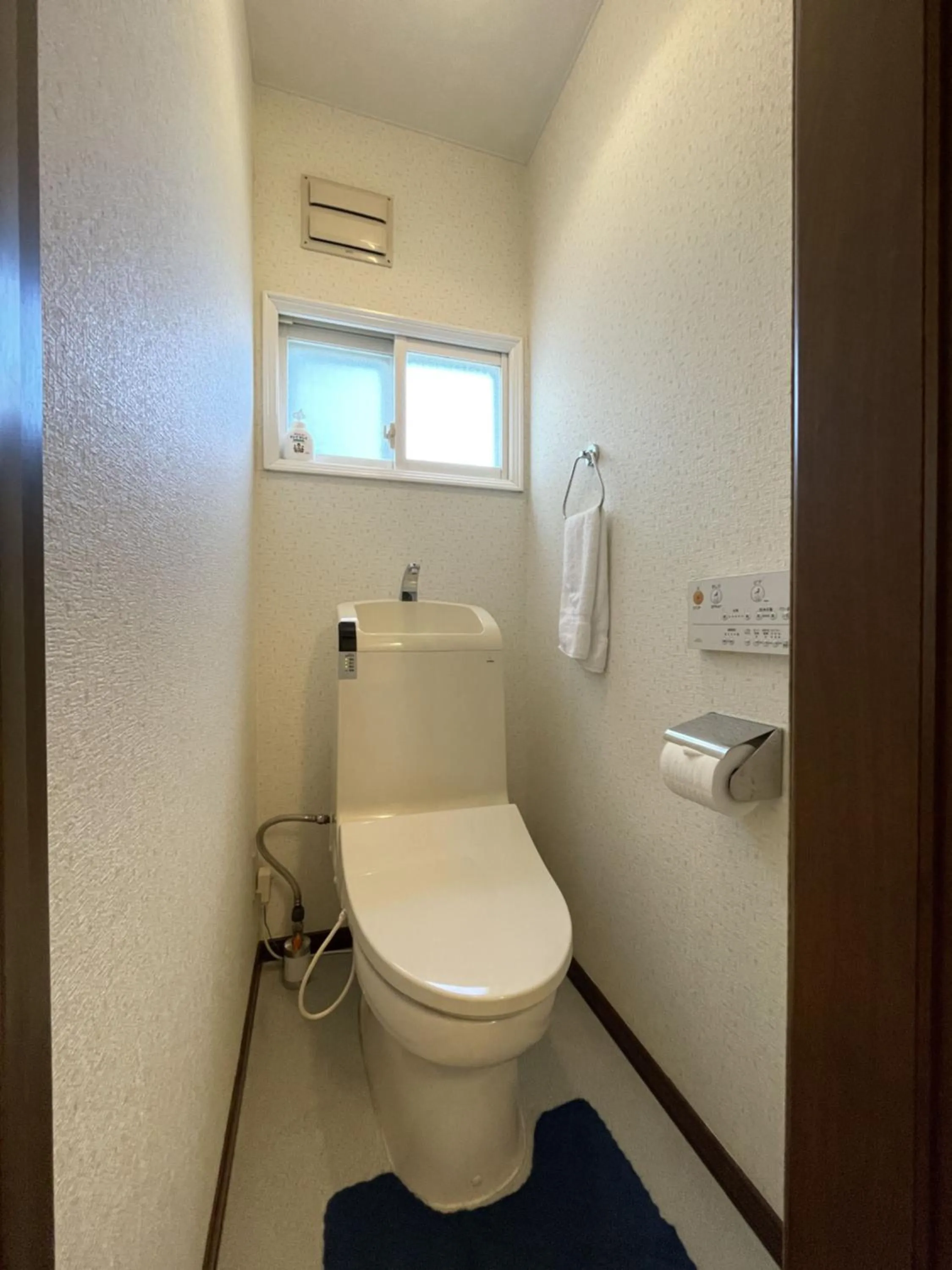 Toilet in Mountain View Lodge