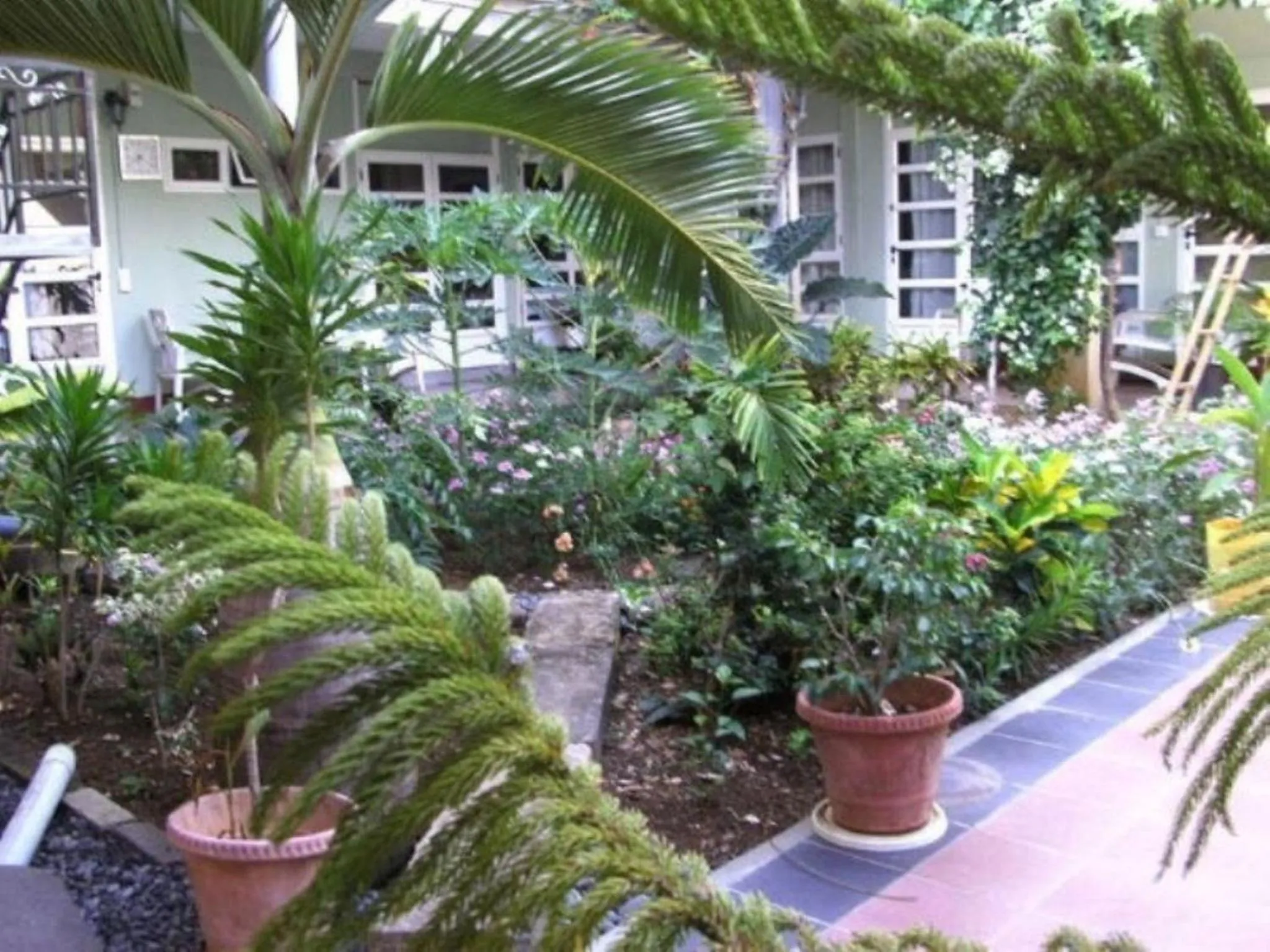 Garden in Auberge Le Saladier