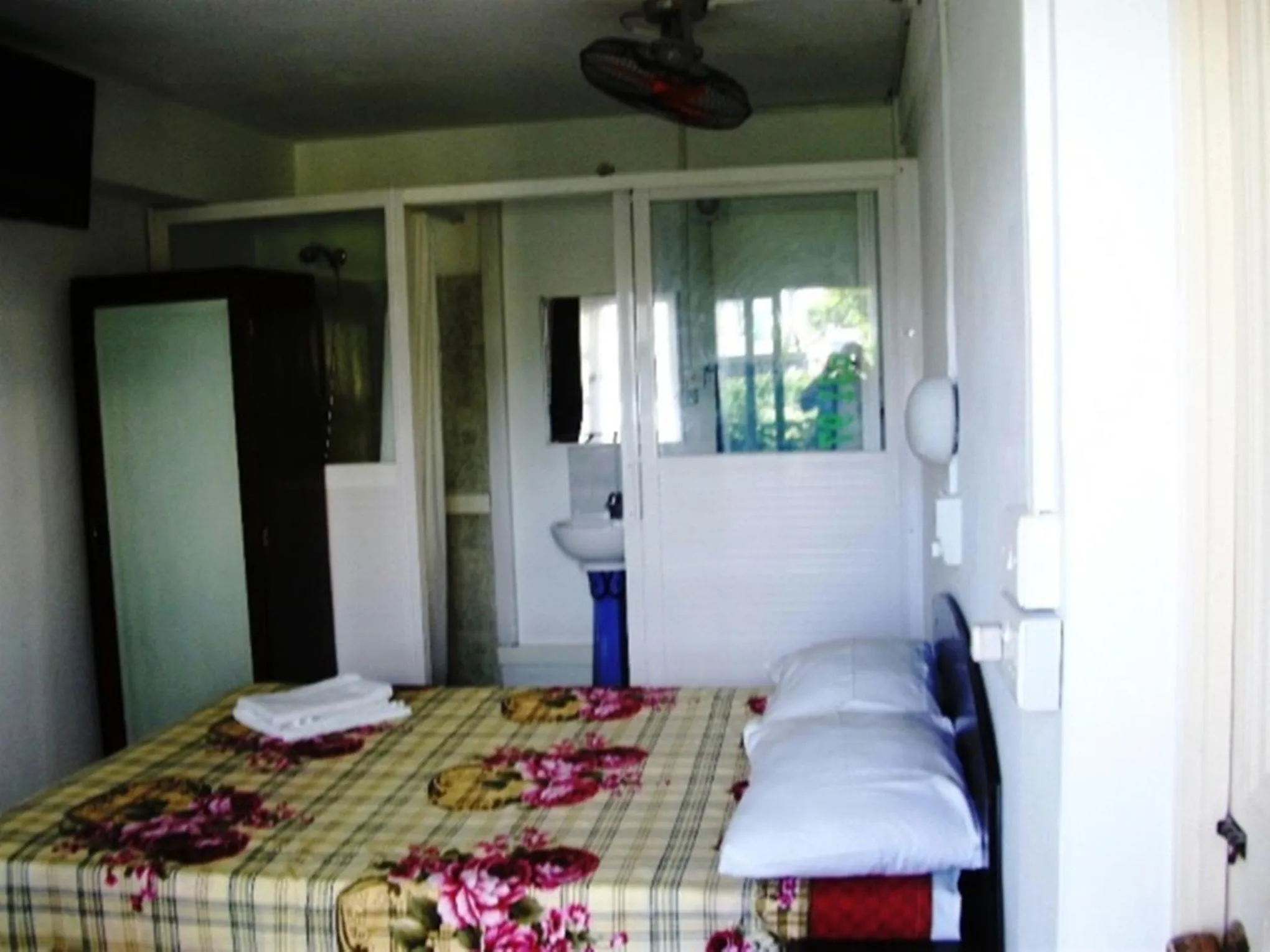 Bed in Auberge Le Saladier