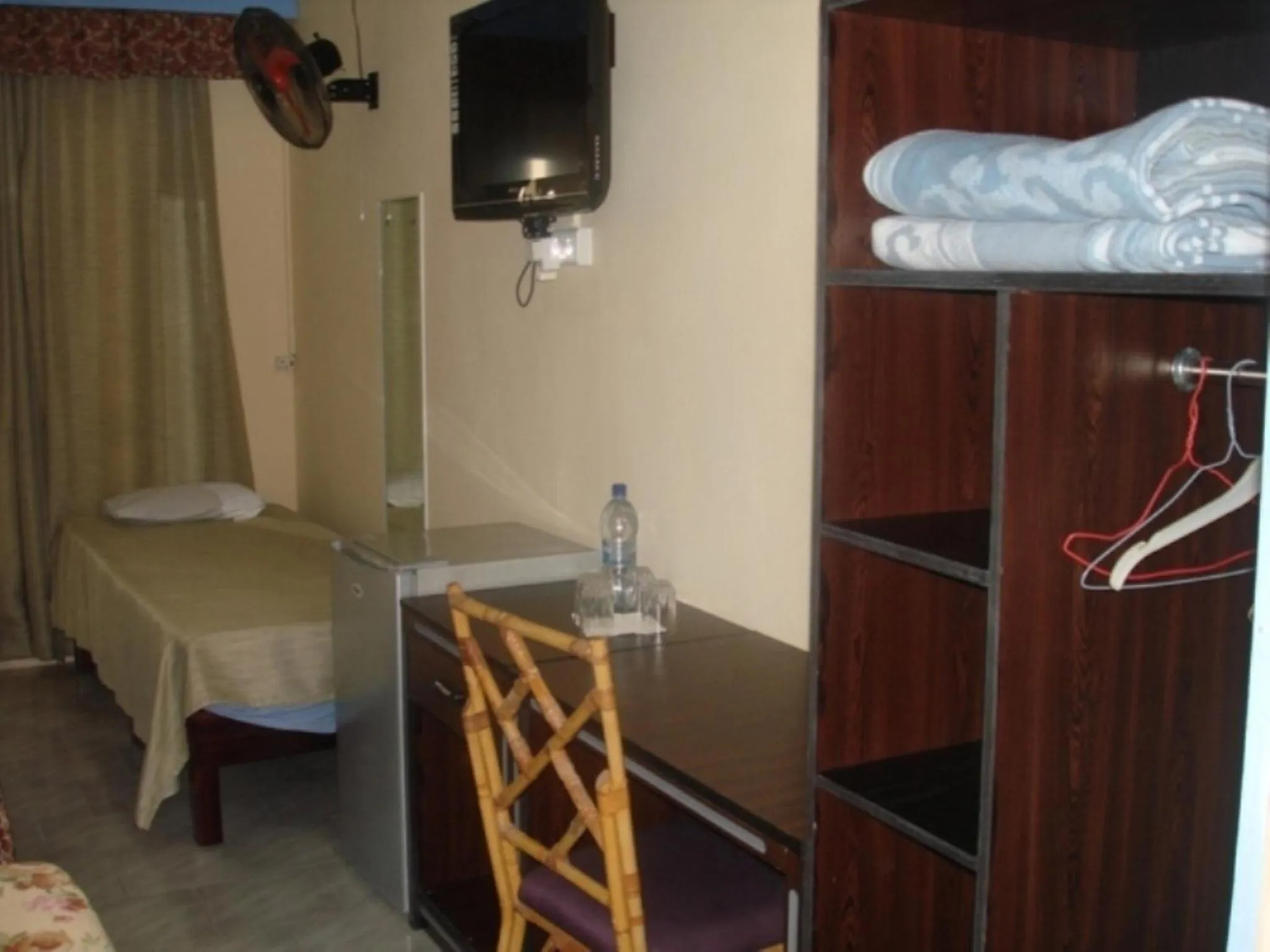 Bed in Auberge Le Saladier