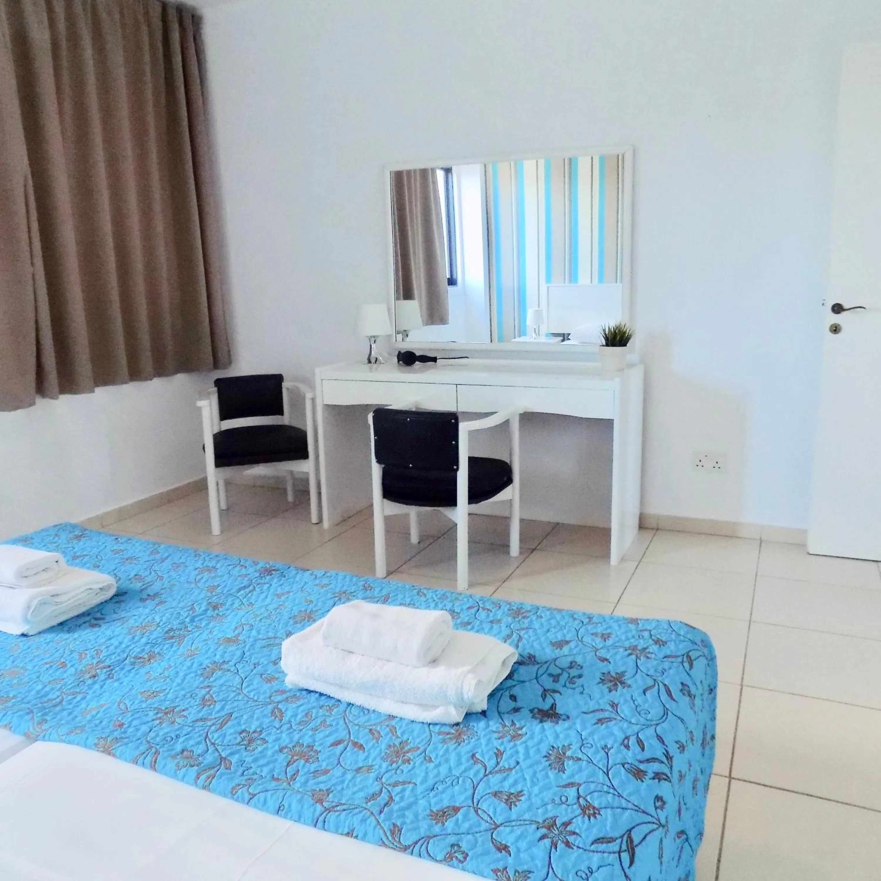 Bed in Margarita Napa Apartments