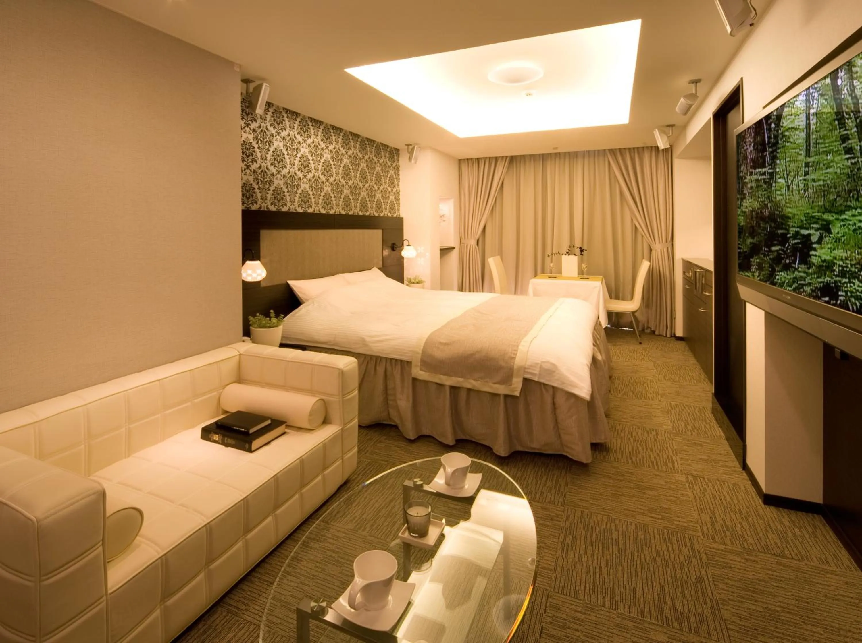 Bed in Carrot ISE (Adult Only)