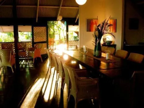 Lounge or bar in Pinctada McAlpine House