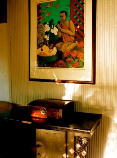 Dining area in Pinctada McAlpine House