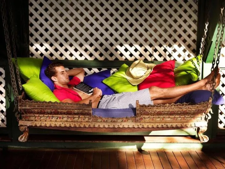 Swimming pool in Pinctada McAlpine House