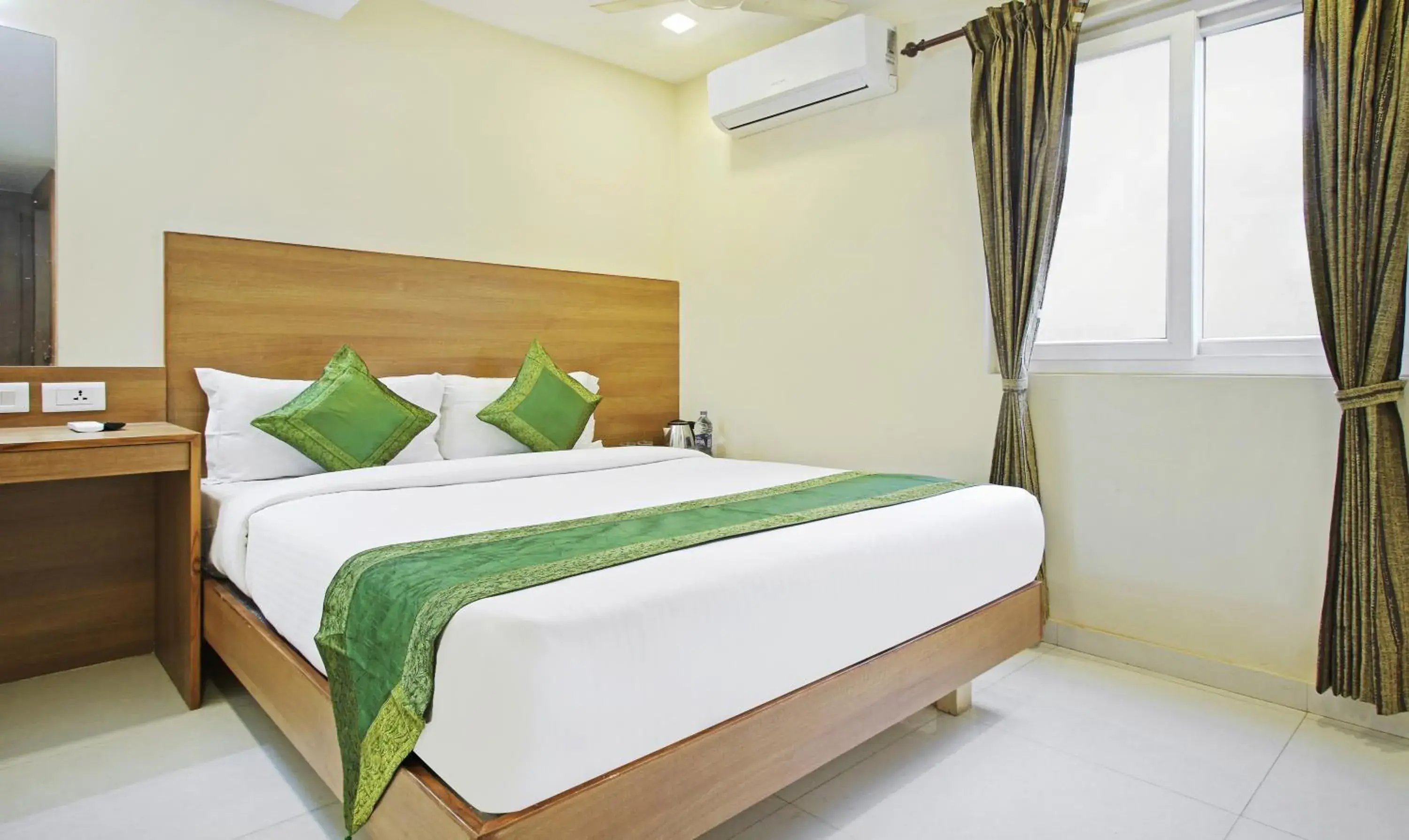 Bedroom, Bed in Itsy Hotels Jansi Residency Bedroom, Bed in Itsy Hotels Jansi Residency