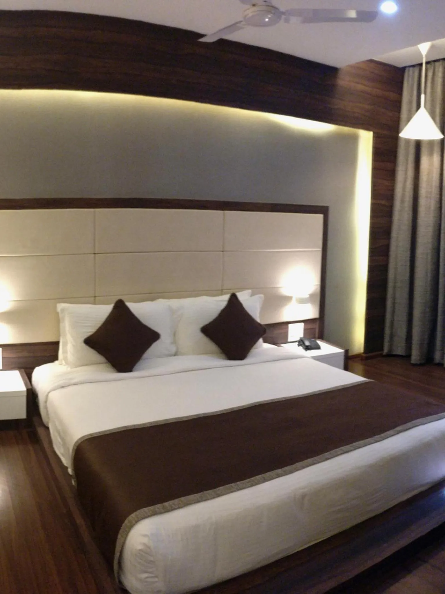 Bedroom, Bed in Club Mahindra Dwarka