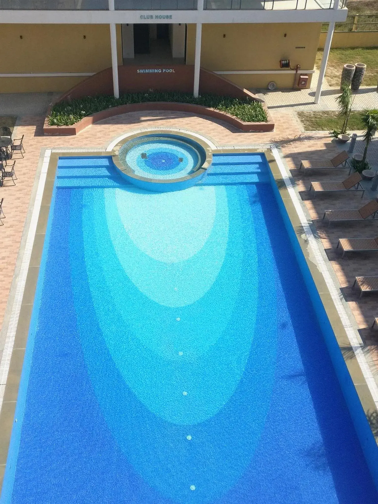 Swimming pool in Club Mahindra Dwarka Swimming pool in Club Mahindra Dwarka