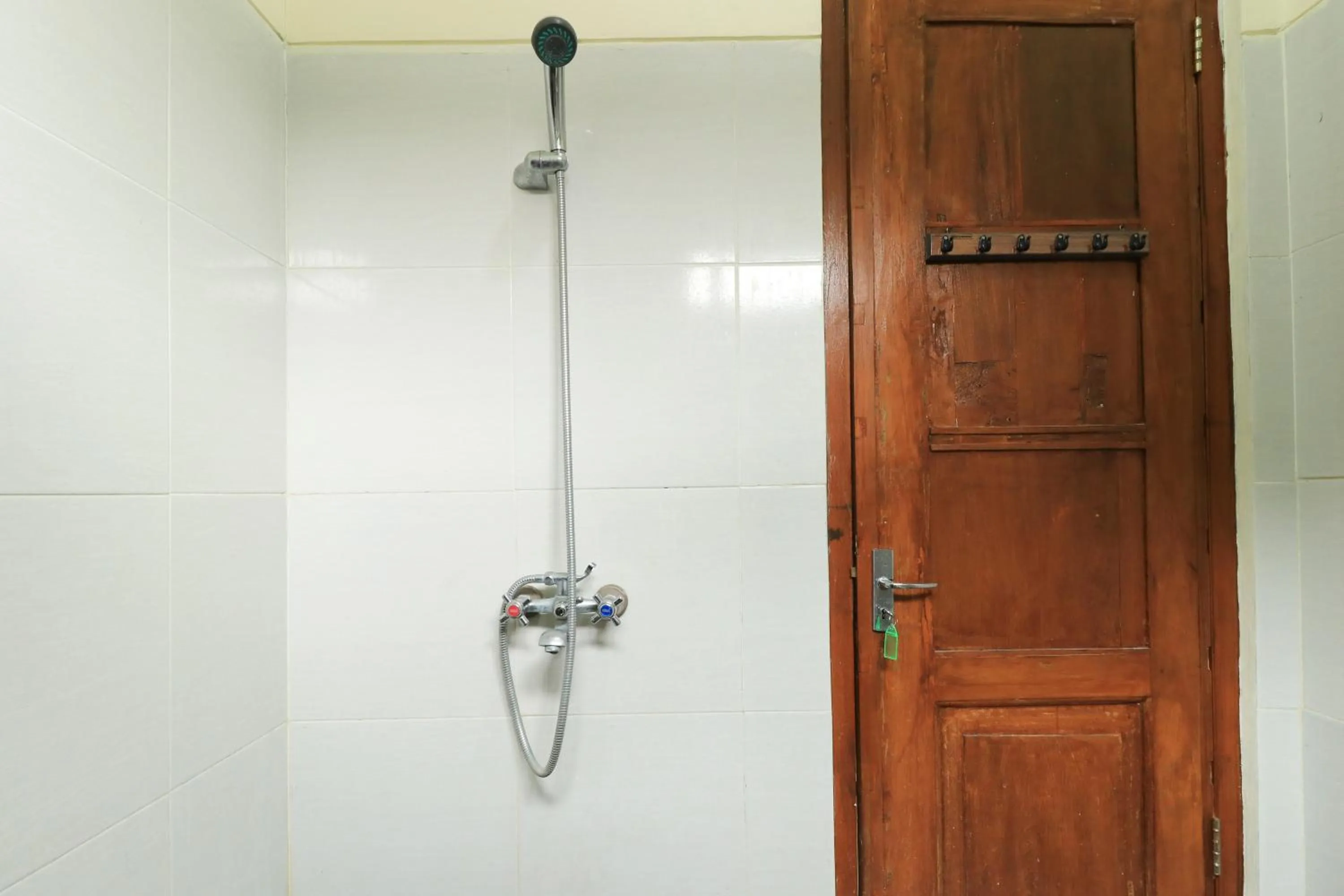 Shower in Villa Kangen Omah