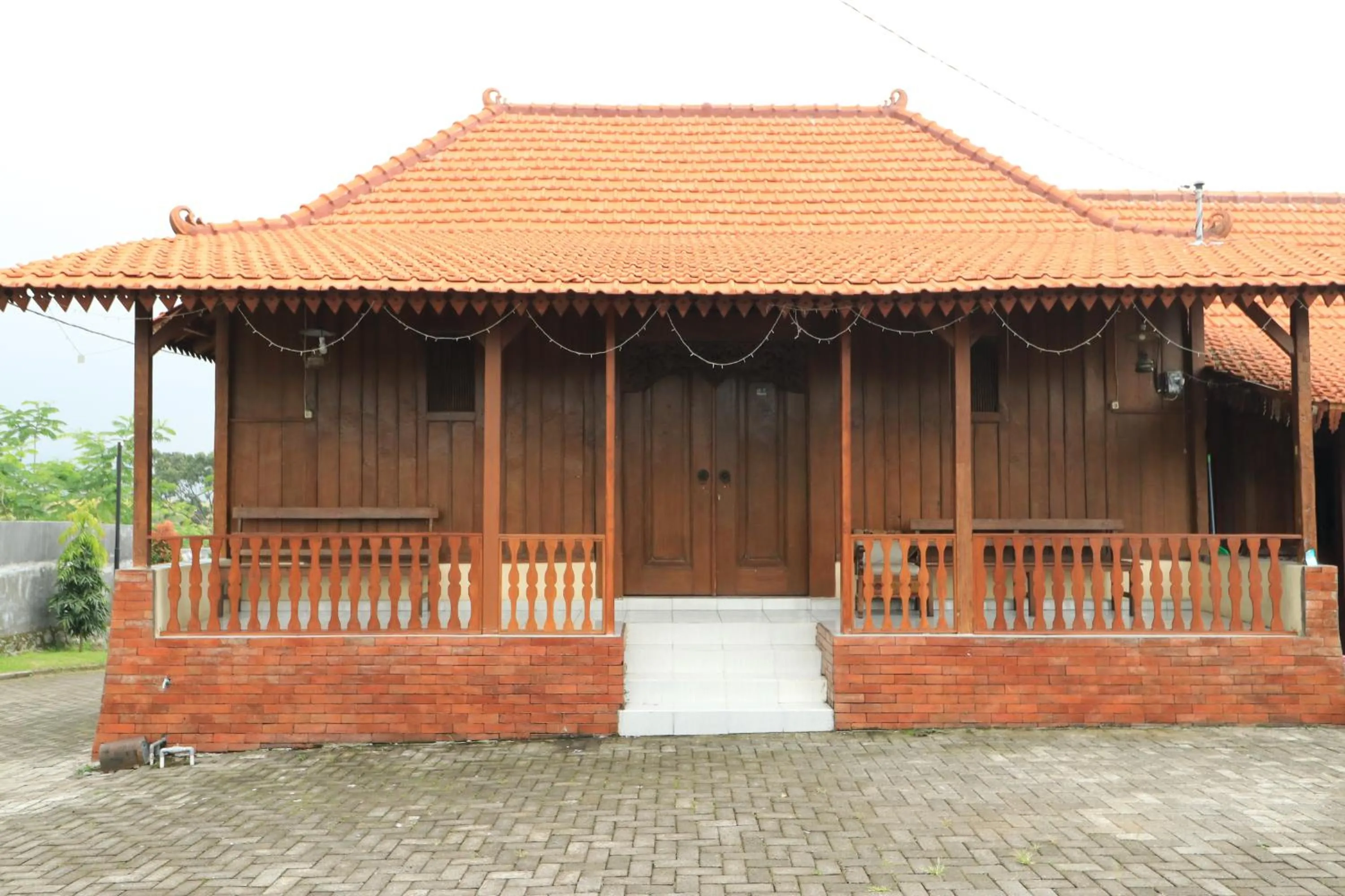 Facade/entrance in Villa Kangen Omah