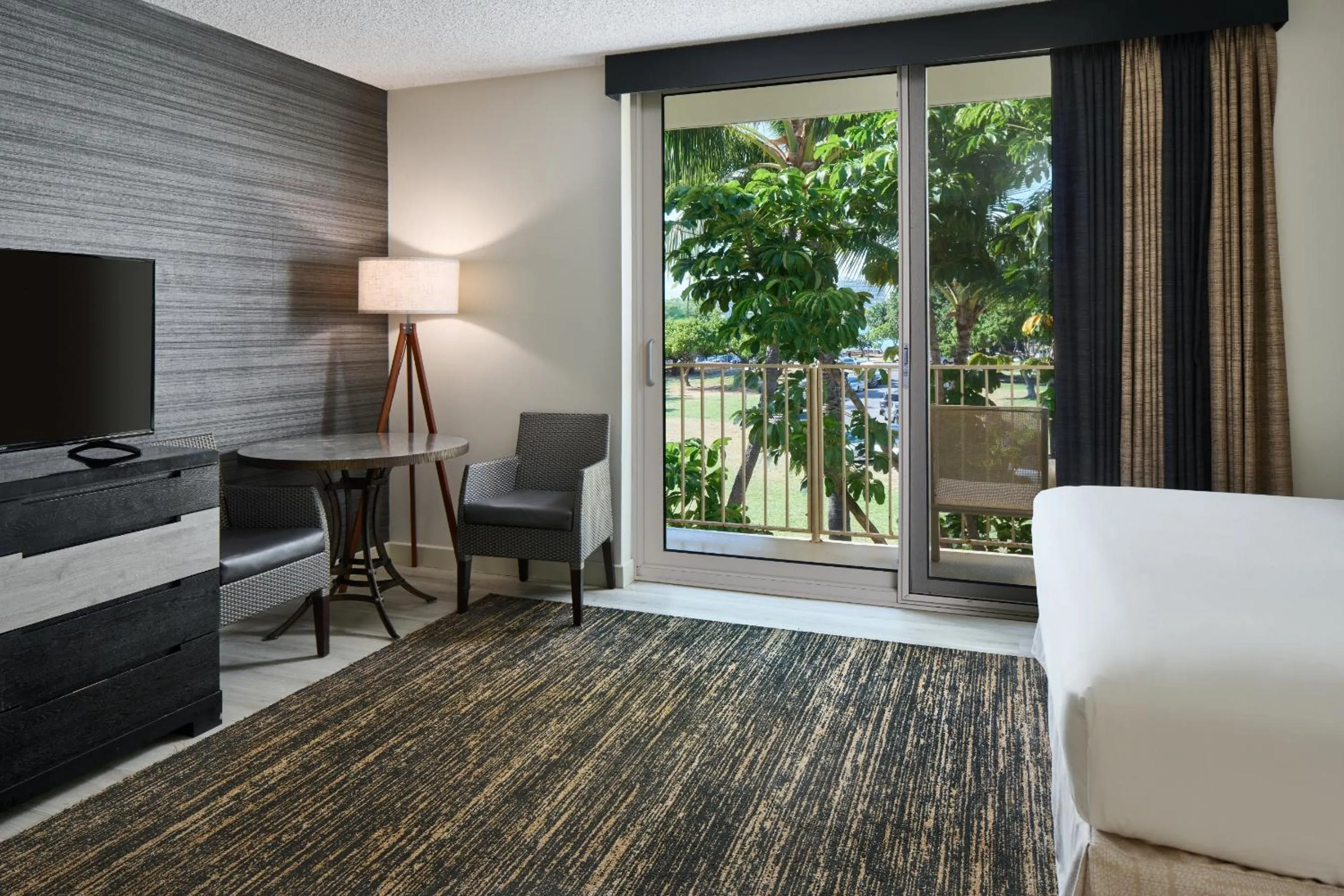 Park View King in Kaimana Beach Hotel