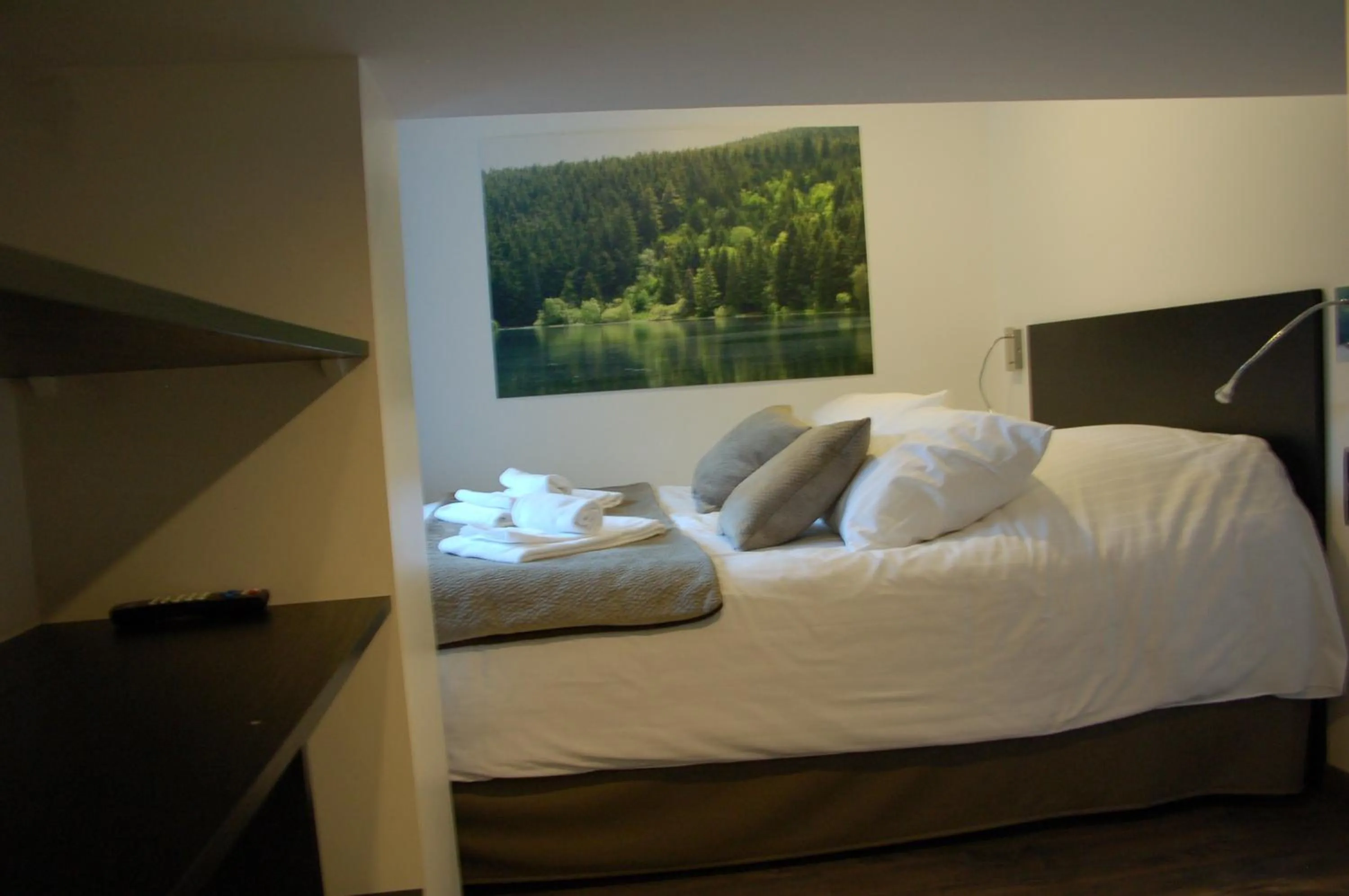 Bed in Aux 500 Diables Eco Lodge - Hotel