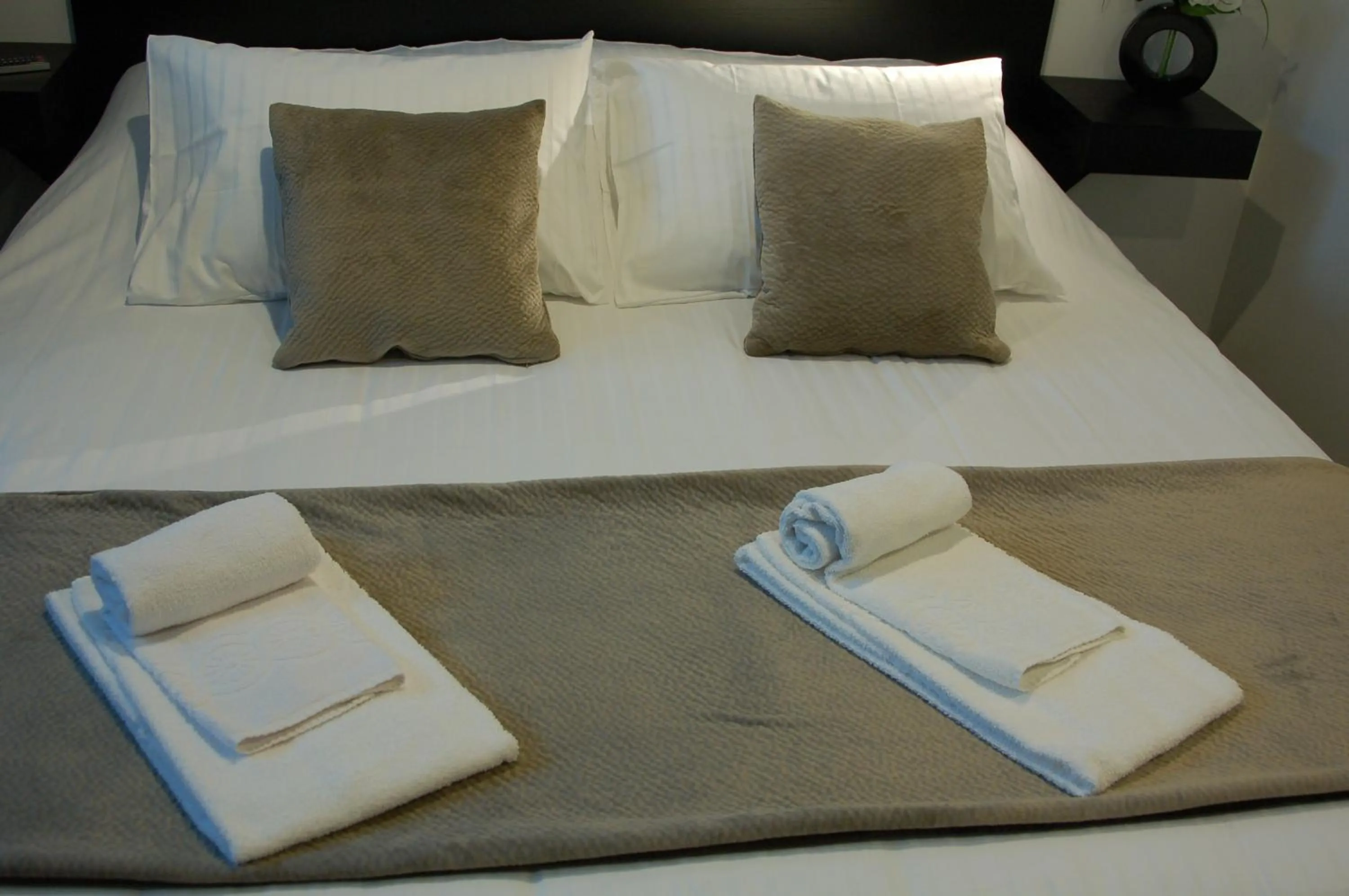 Bed in Aux 500 Diables Eco Lodge - Hotel