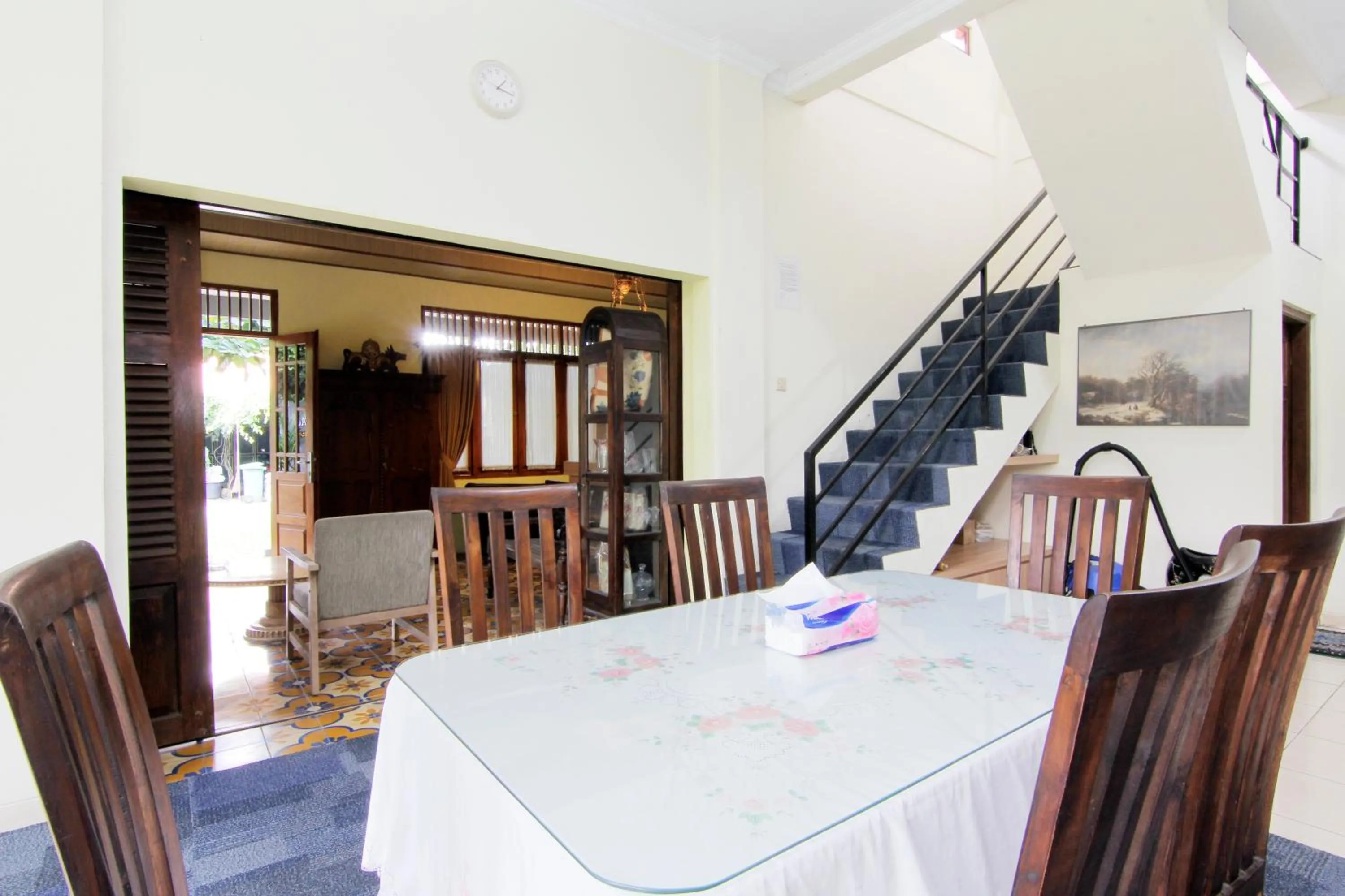 Dining area in Embe Joglo Homestay
