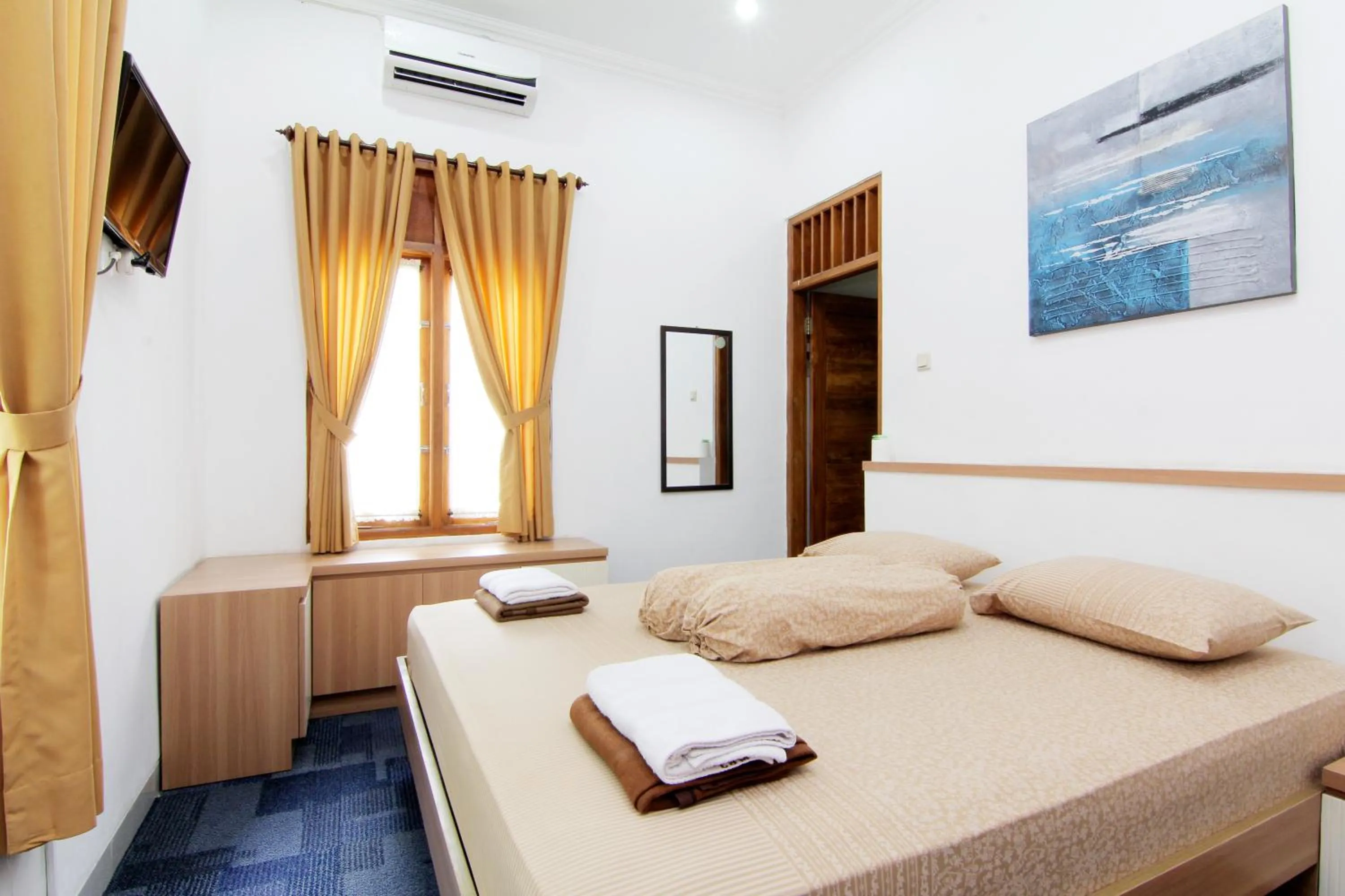 Bedroom, Bed in Embe Joglo Homestay